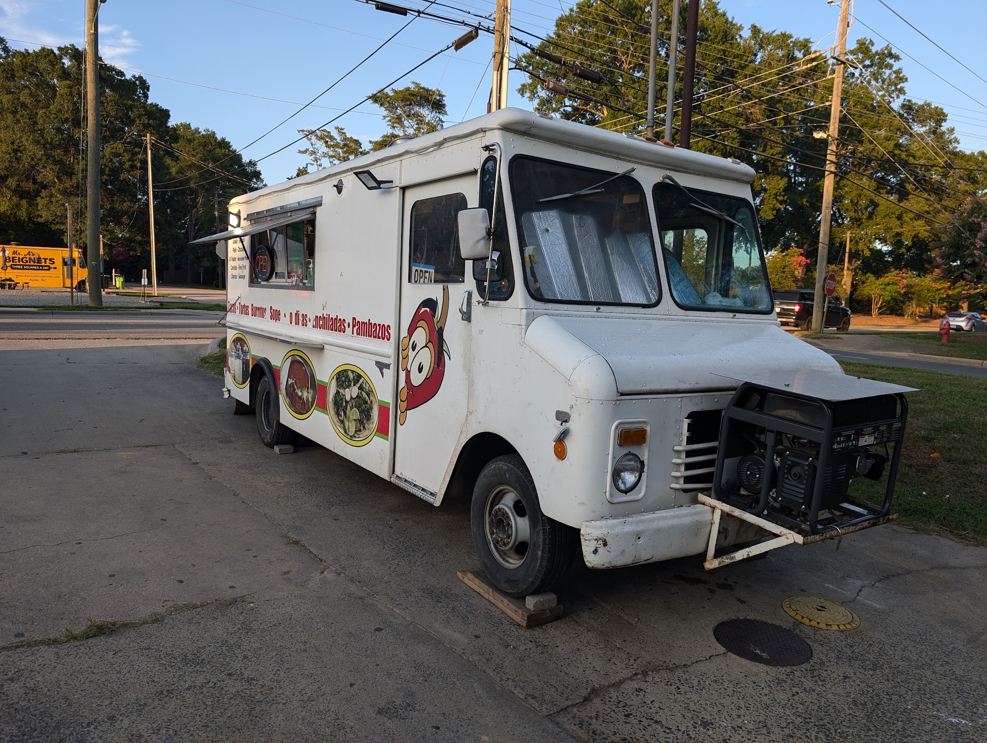 Tacos El Crucero 314 E Williams St, Apex