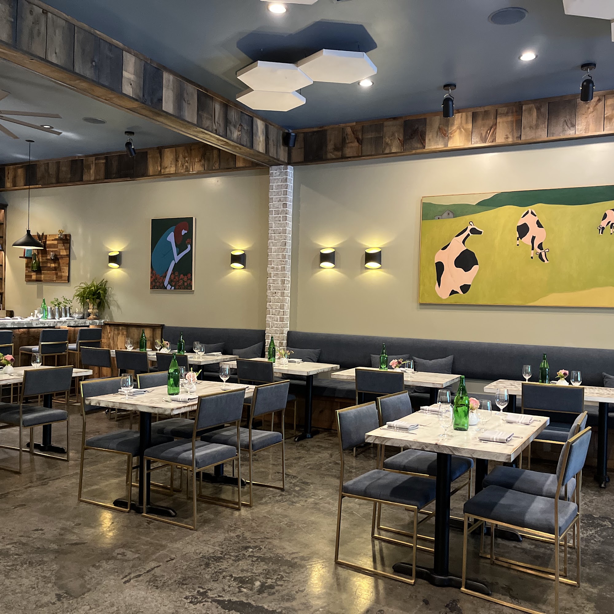 Reid's Cafe and Raw Bar Banner Elk