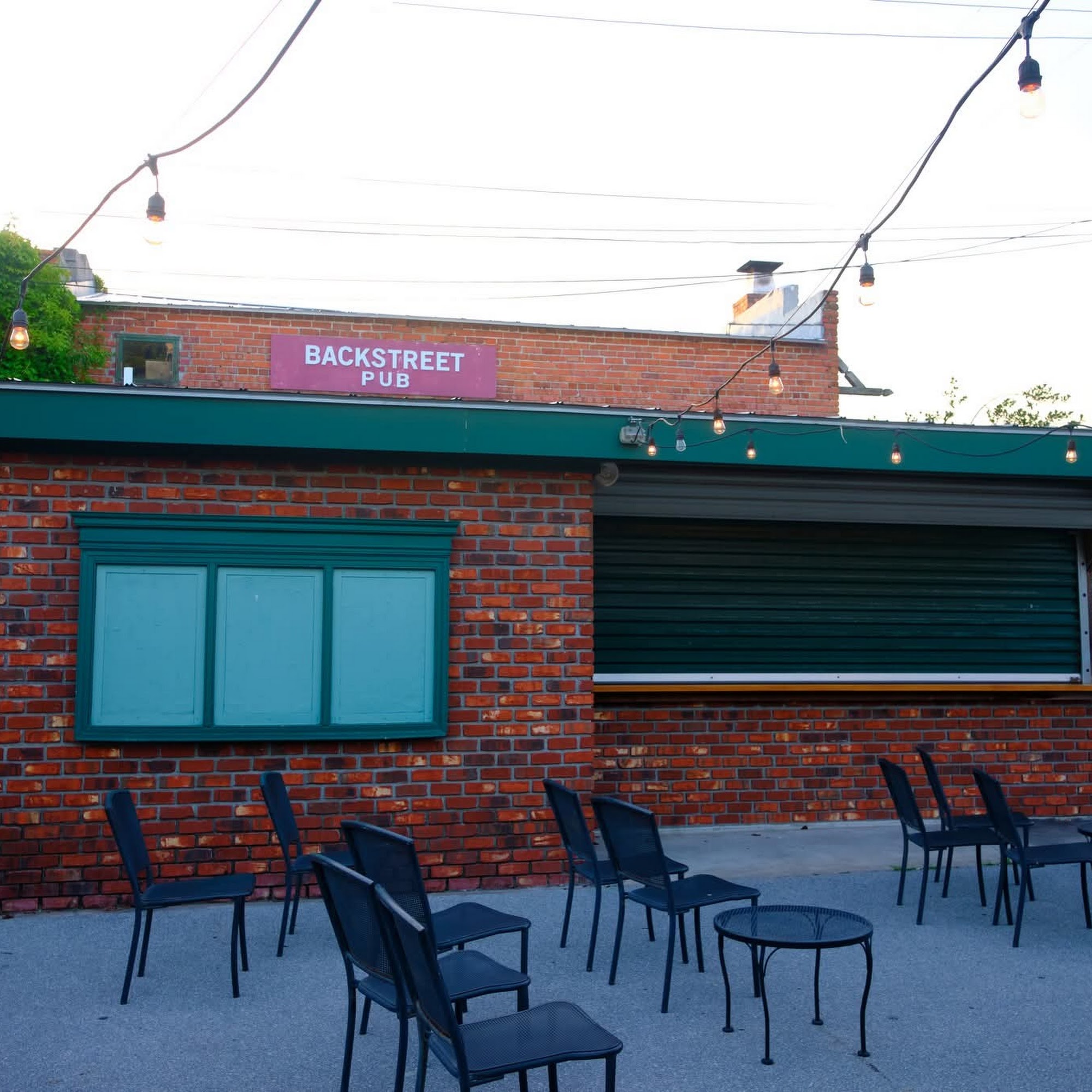 Backstreet Pub Beaufort