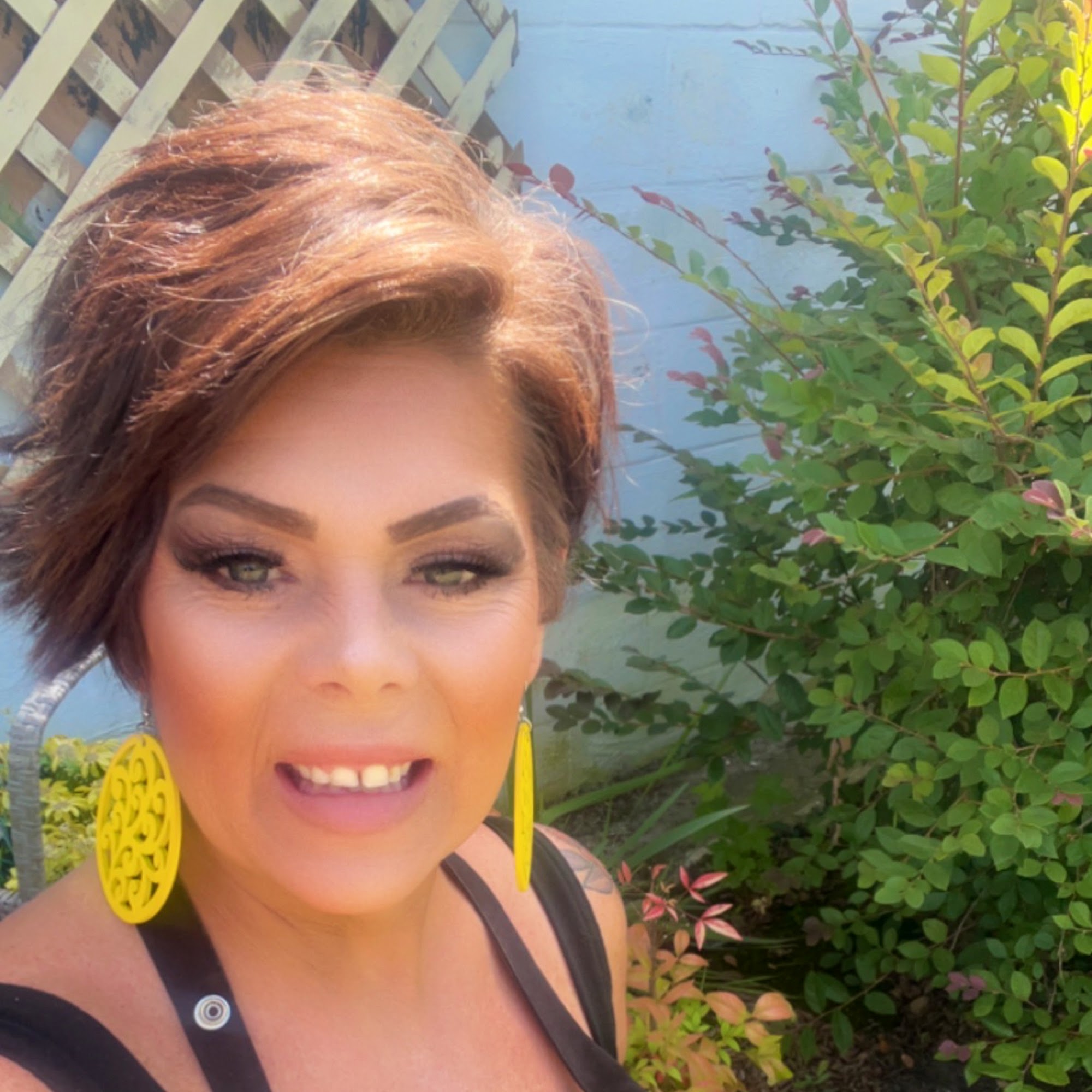 Southern Roots Salon