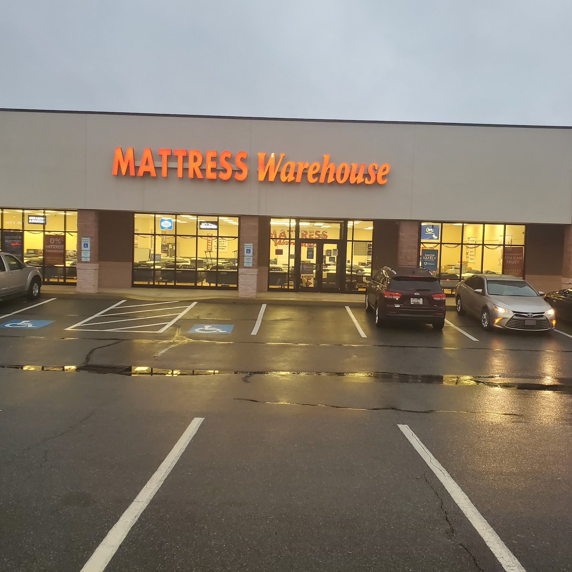Mattress Warehouse of Burlington-Huffman