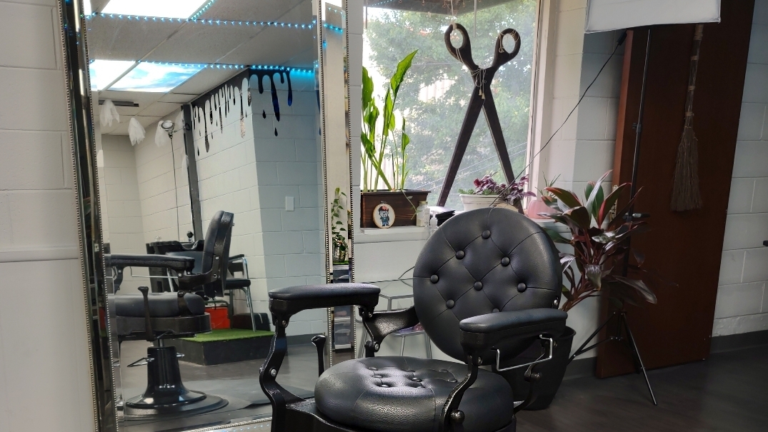 6th Dimension Salon