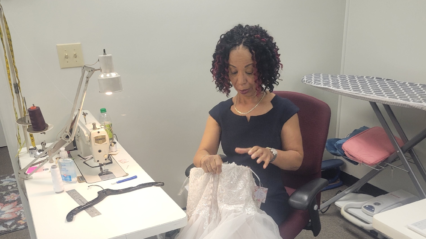 Cassandra's Alterations 725 Providence Rd #201, Charlotte North Carolina 28207