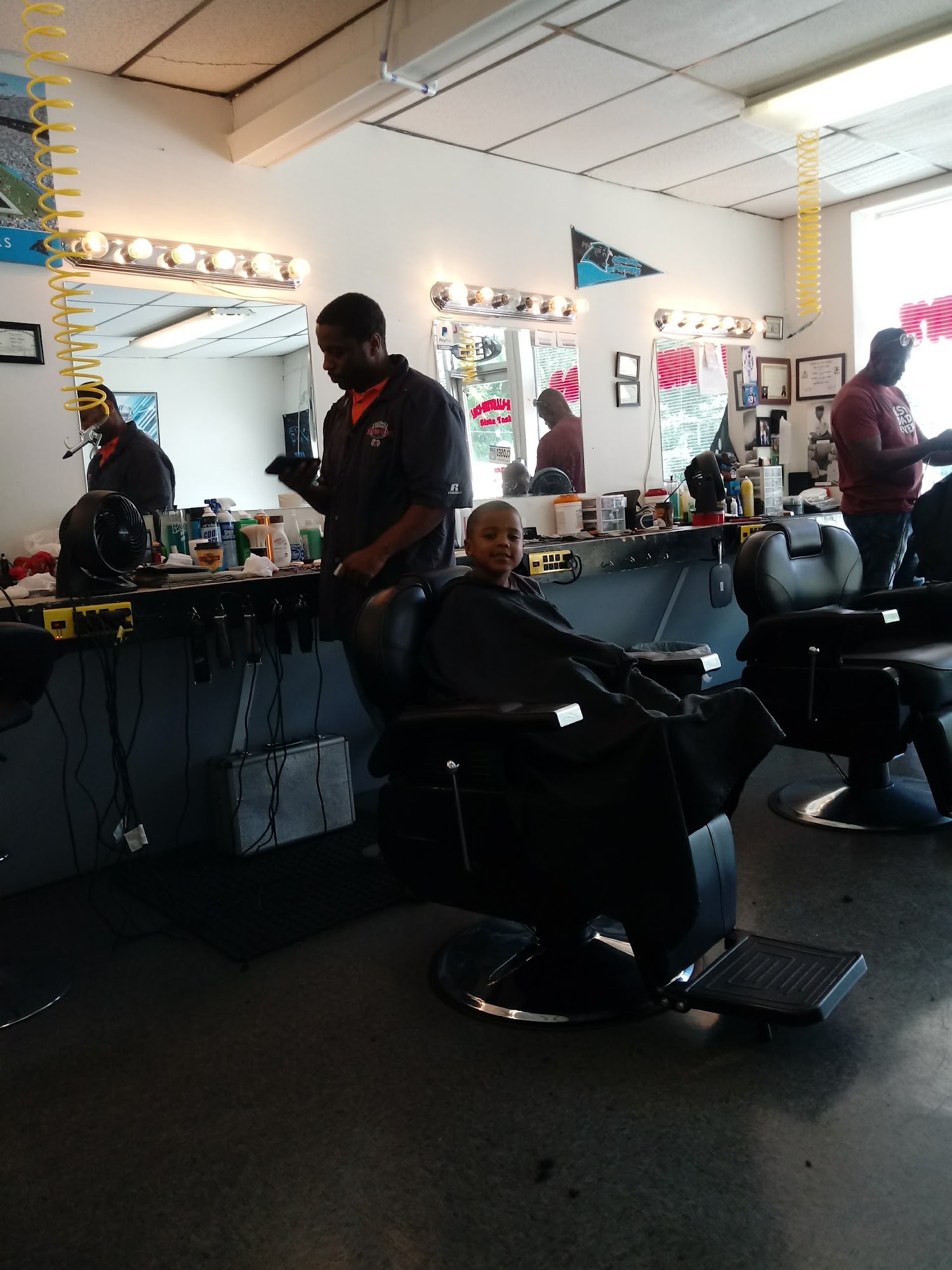 Mike and Bo's Barber Shop 2919 Shamrock Dr, Charlotte North Carolina 28205