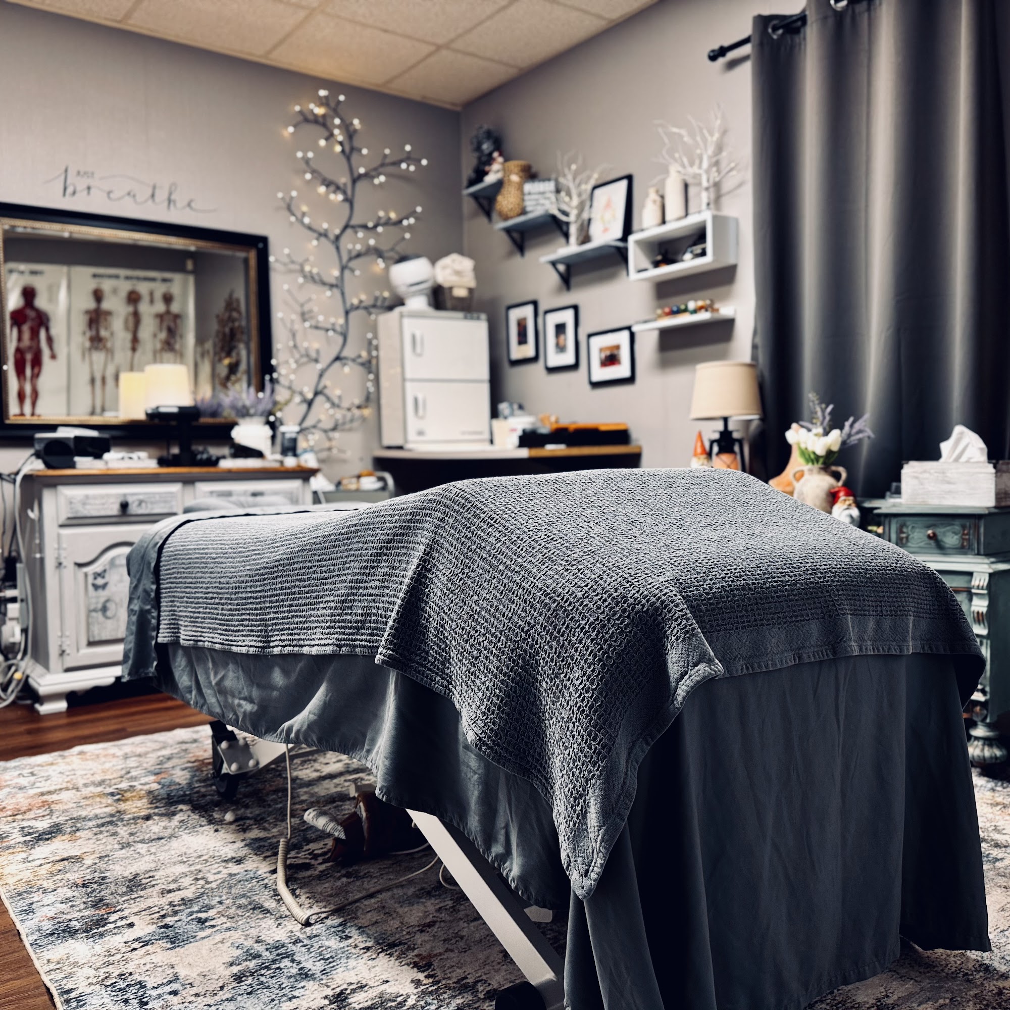 Alyvia Therapeutic Massage and Wellness LLC 2511 Neudorf Rd STE E, Clemmons North Carolina 27012