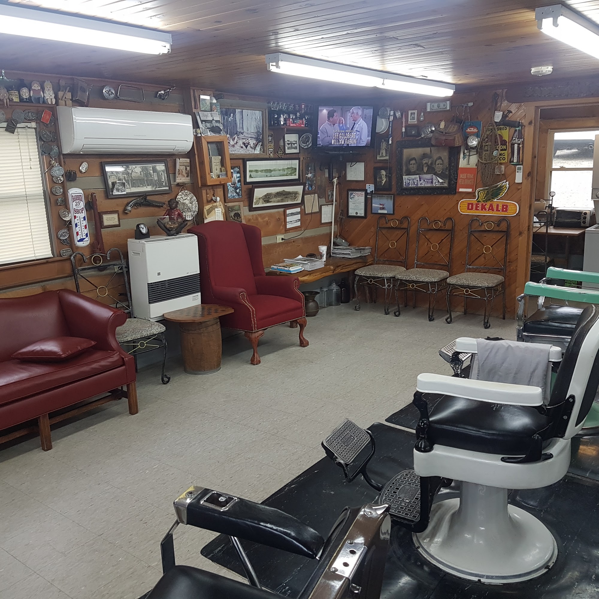 Doug's Barber Shop