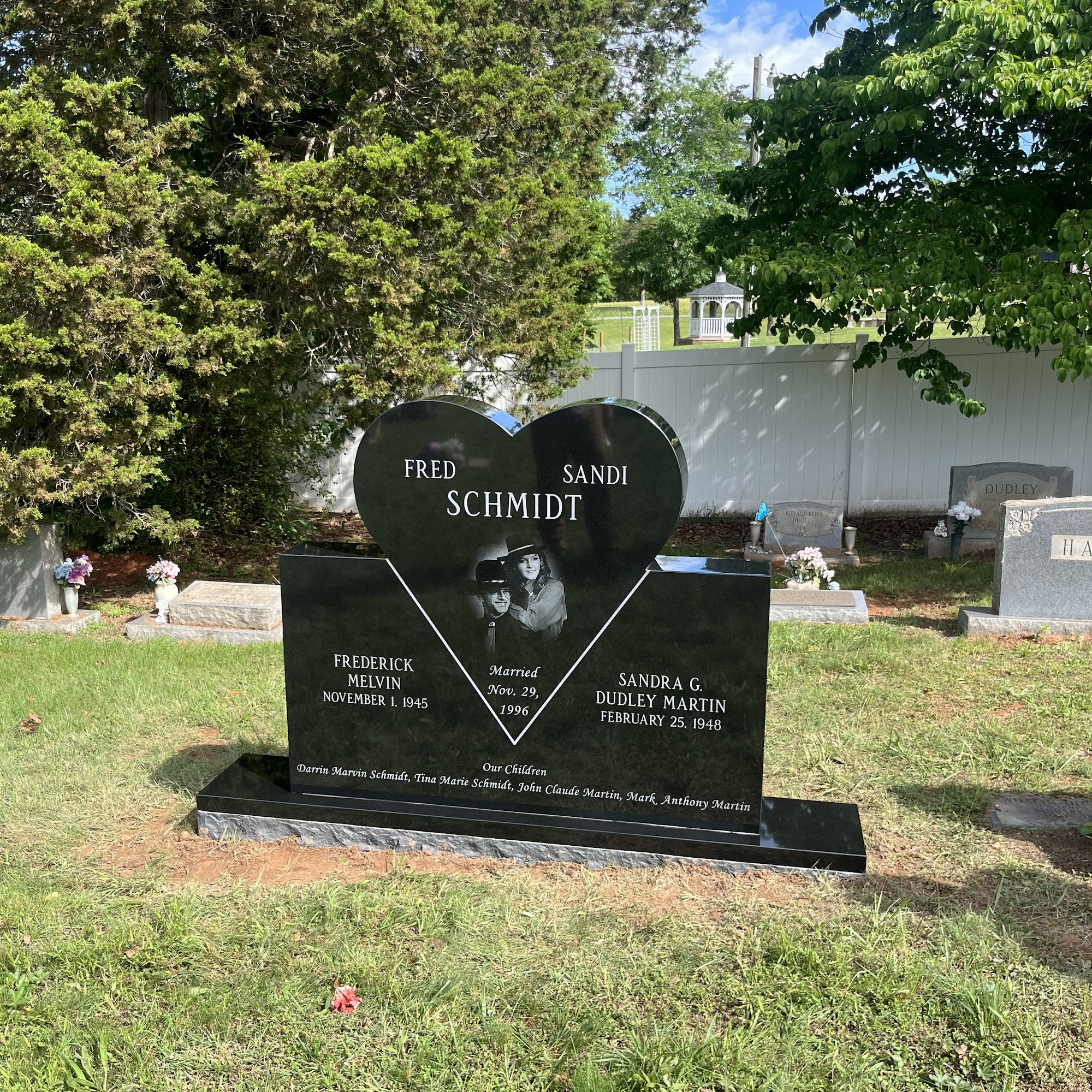 Dobson Monuments Inc. 106 Vance St, Dobson North Carolina 27017