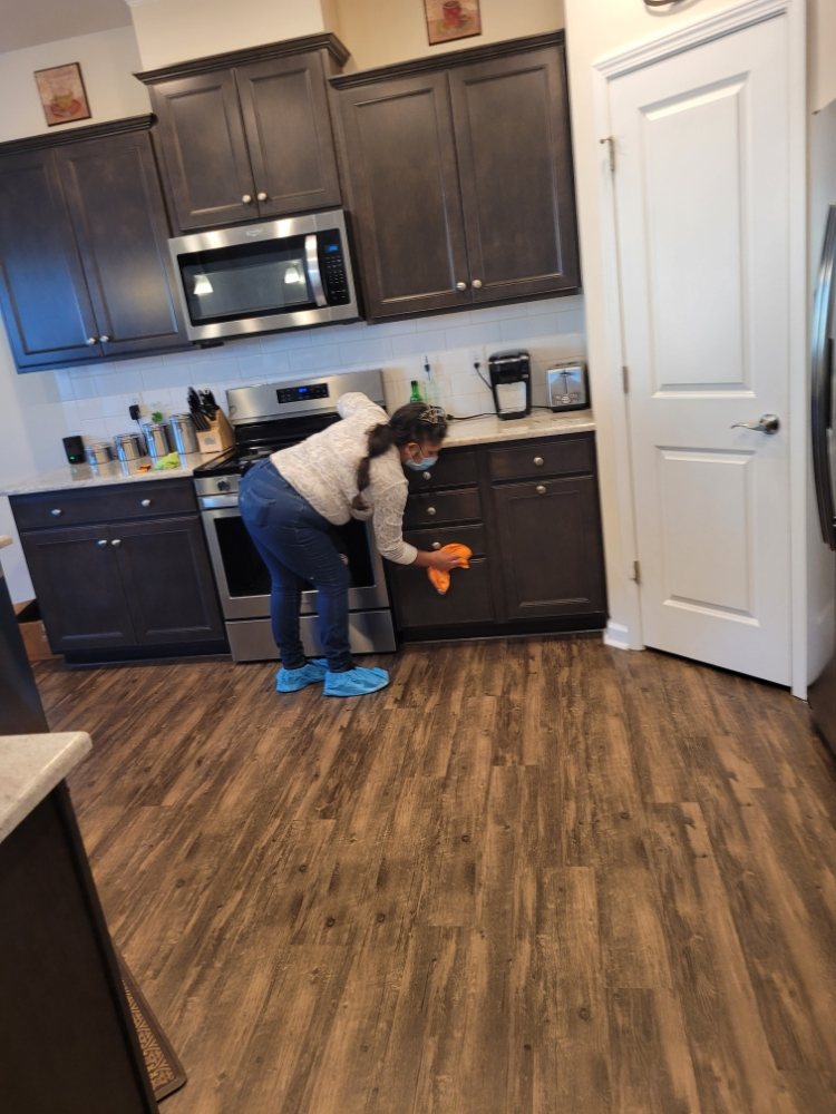 Mayra's Cleaning Solutions