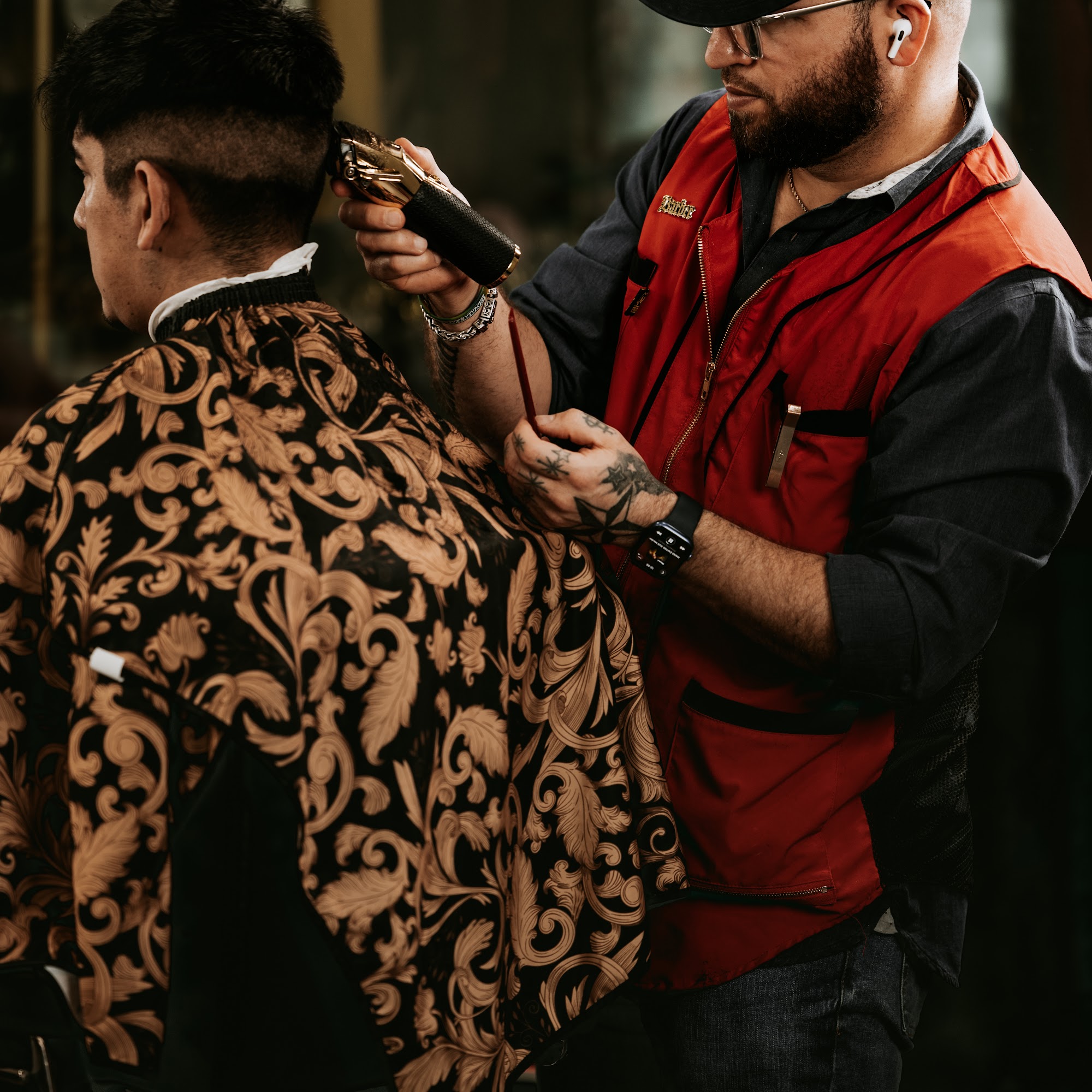 Apazapo cuts 2945 S Miami Blvd building 111, Durham North Carolina 27703