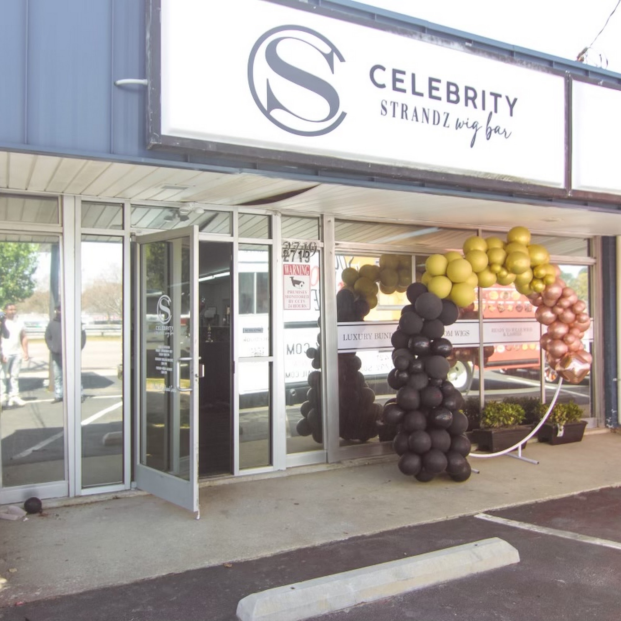 Celebrity Strandz Wig Bar