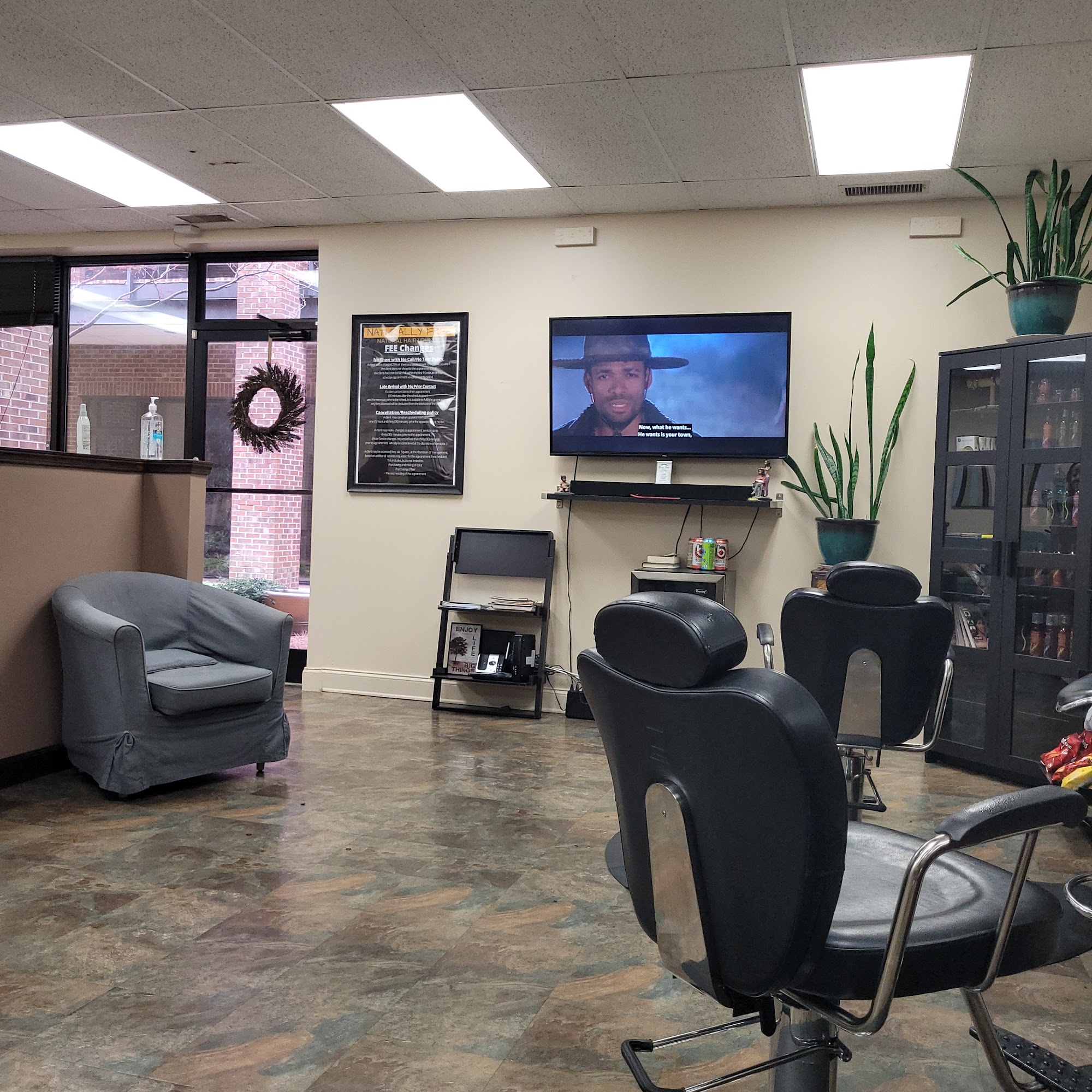Naturally Free Natural Hair Lounge