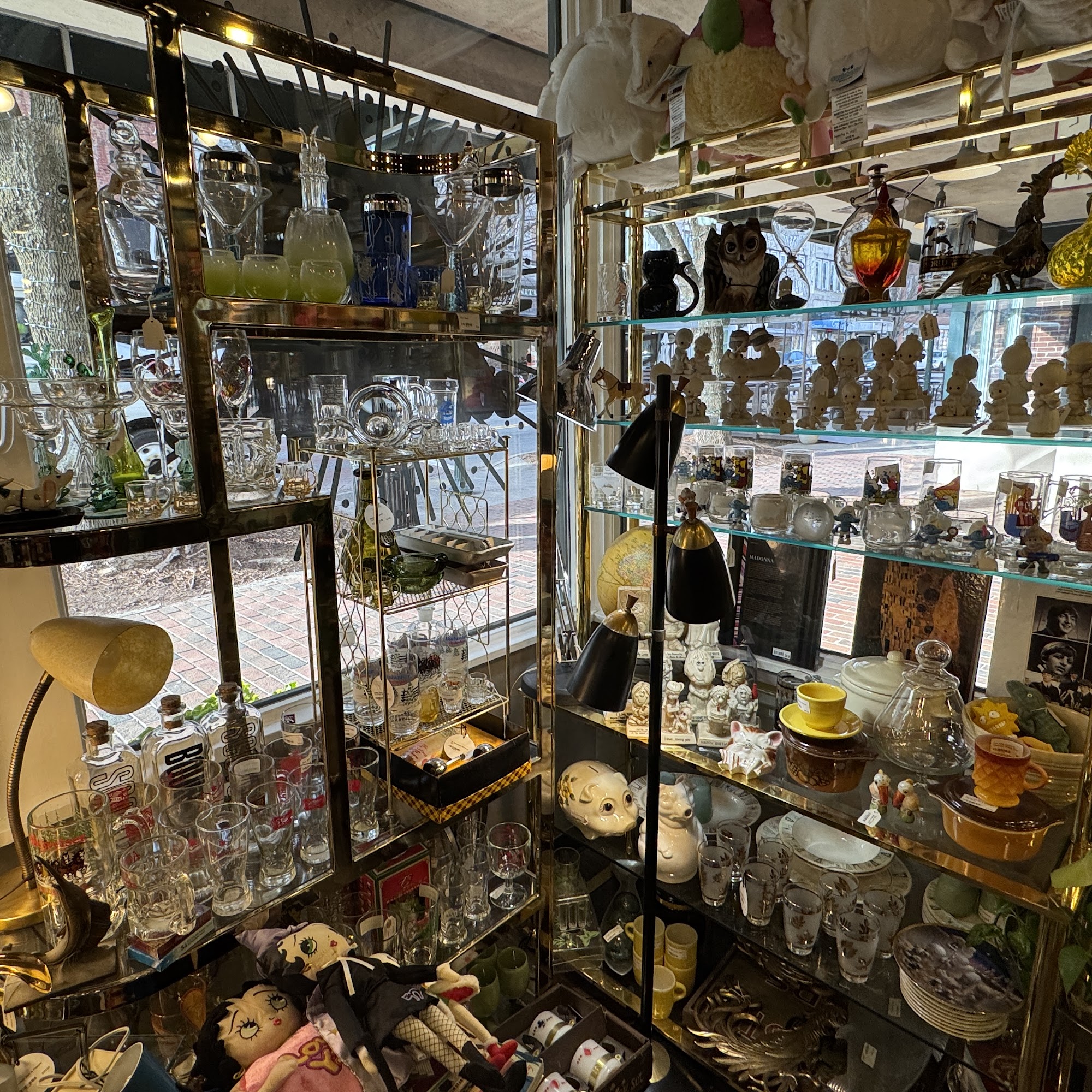 Pop Vintage & Collectibles