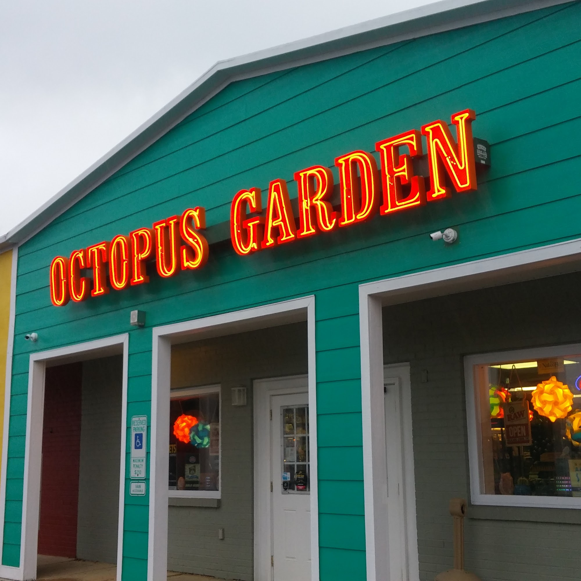 Octopus Garden Smoke Shop