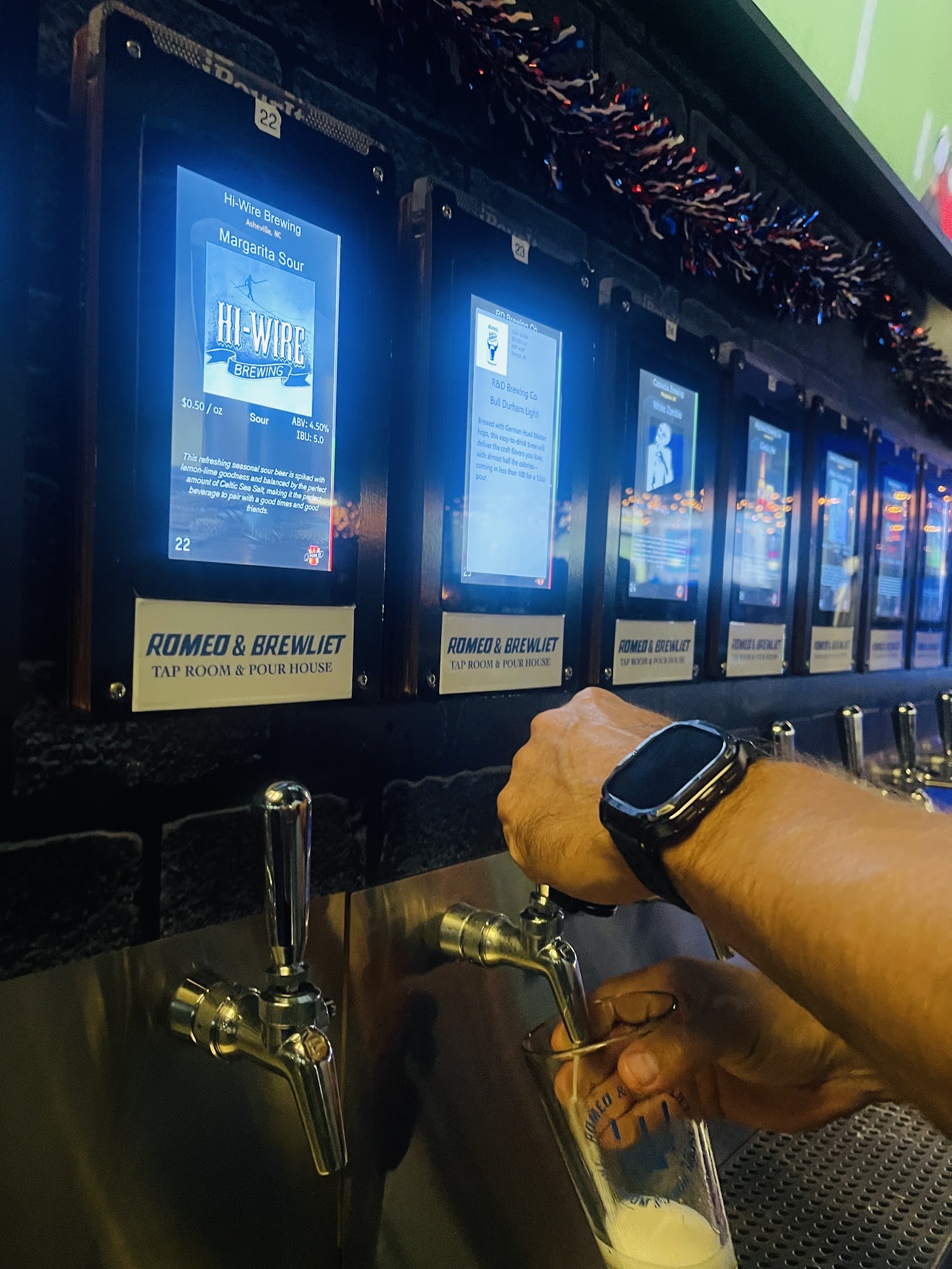 Romeo & Brewliet Tap Room & Pour House Menu