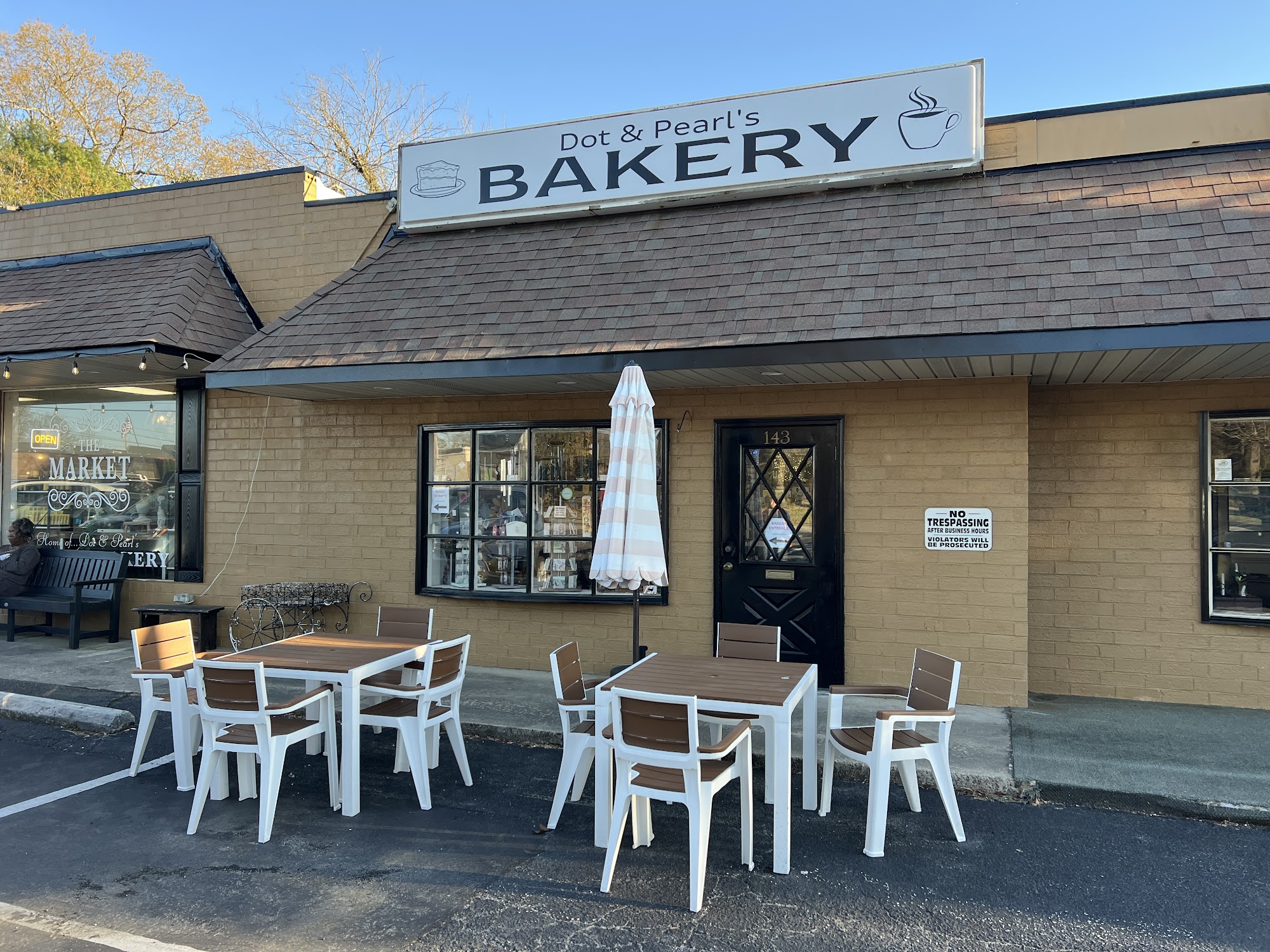 Dot And Pearls Coffee & Pastries Menu