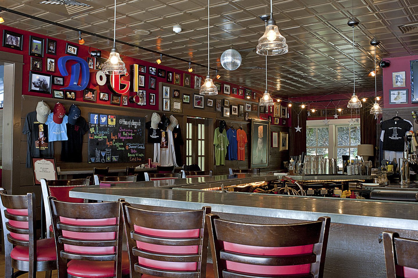 The Ugly Dog Public House- Highlands Highlands