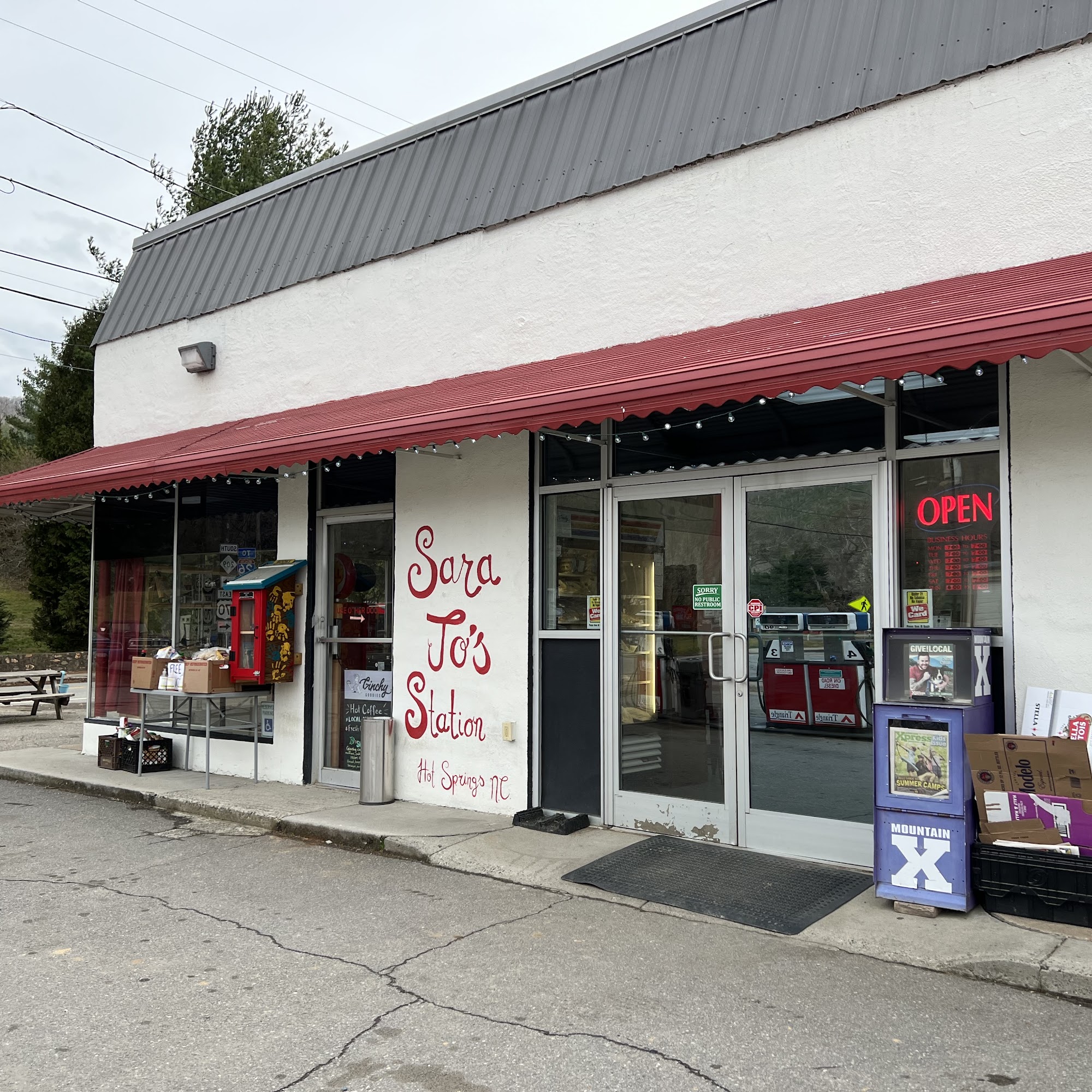 Sara Jo's Station Hot Springs