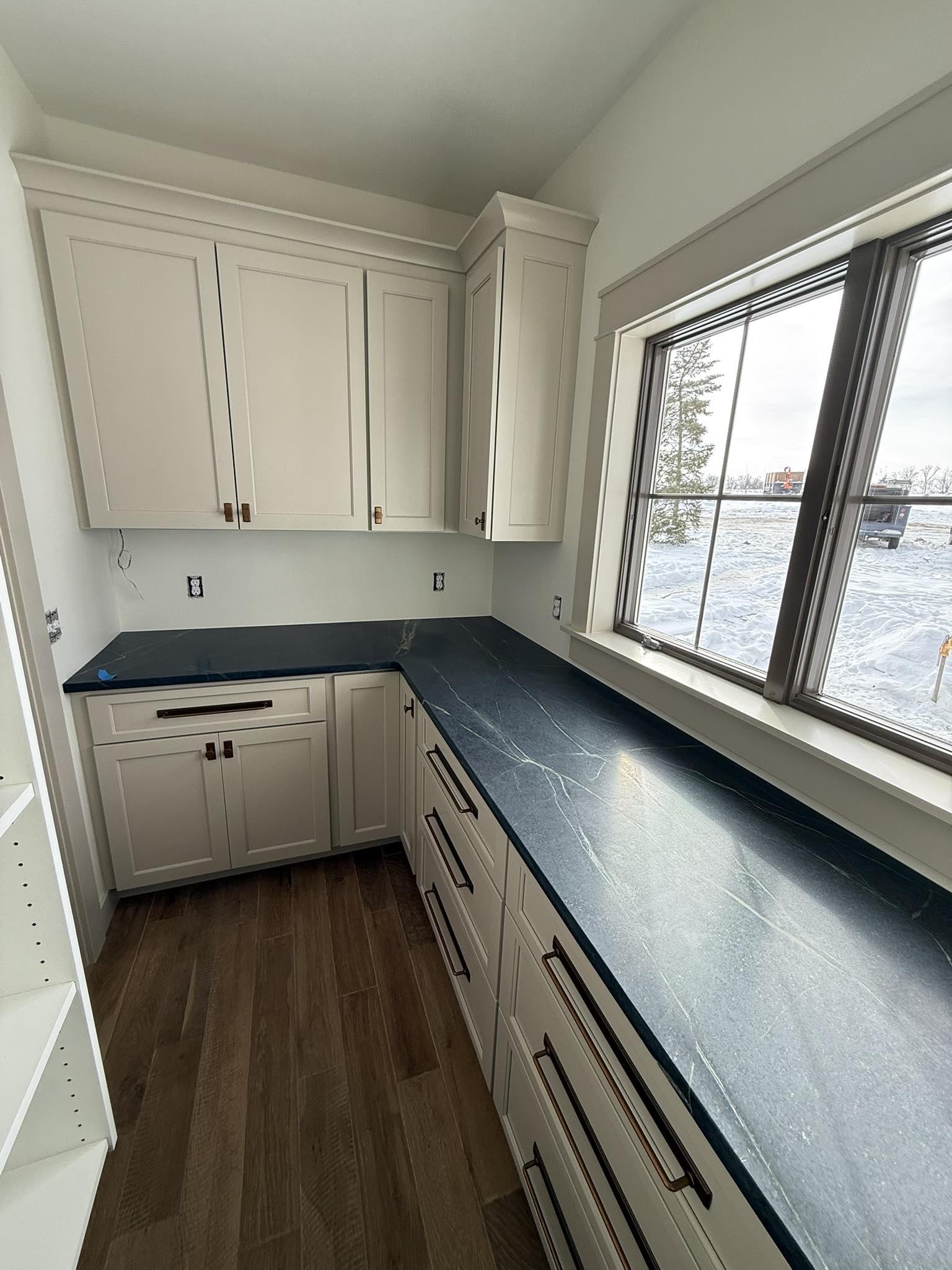 J & M Woodworking Co Inc