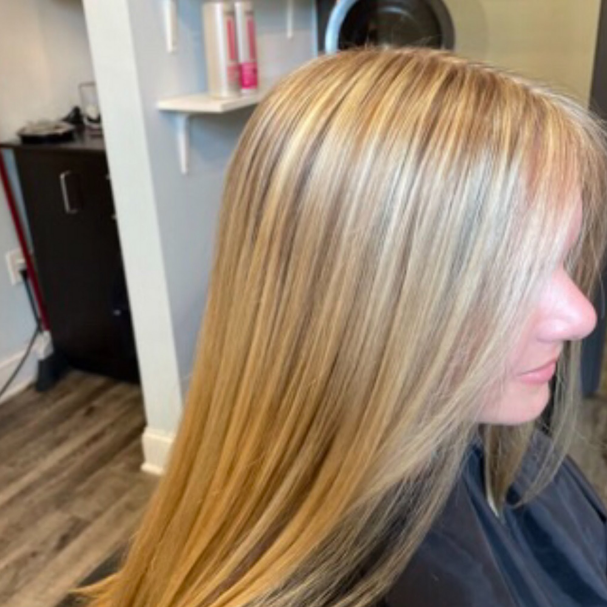 Jennifer Post Salon Studio