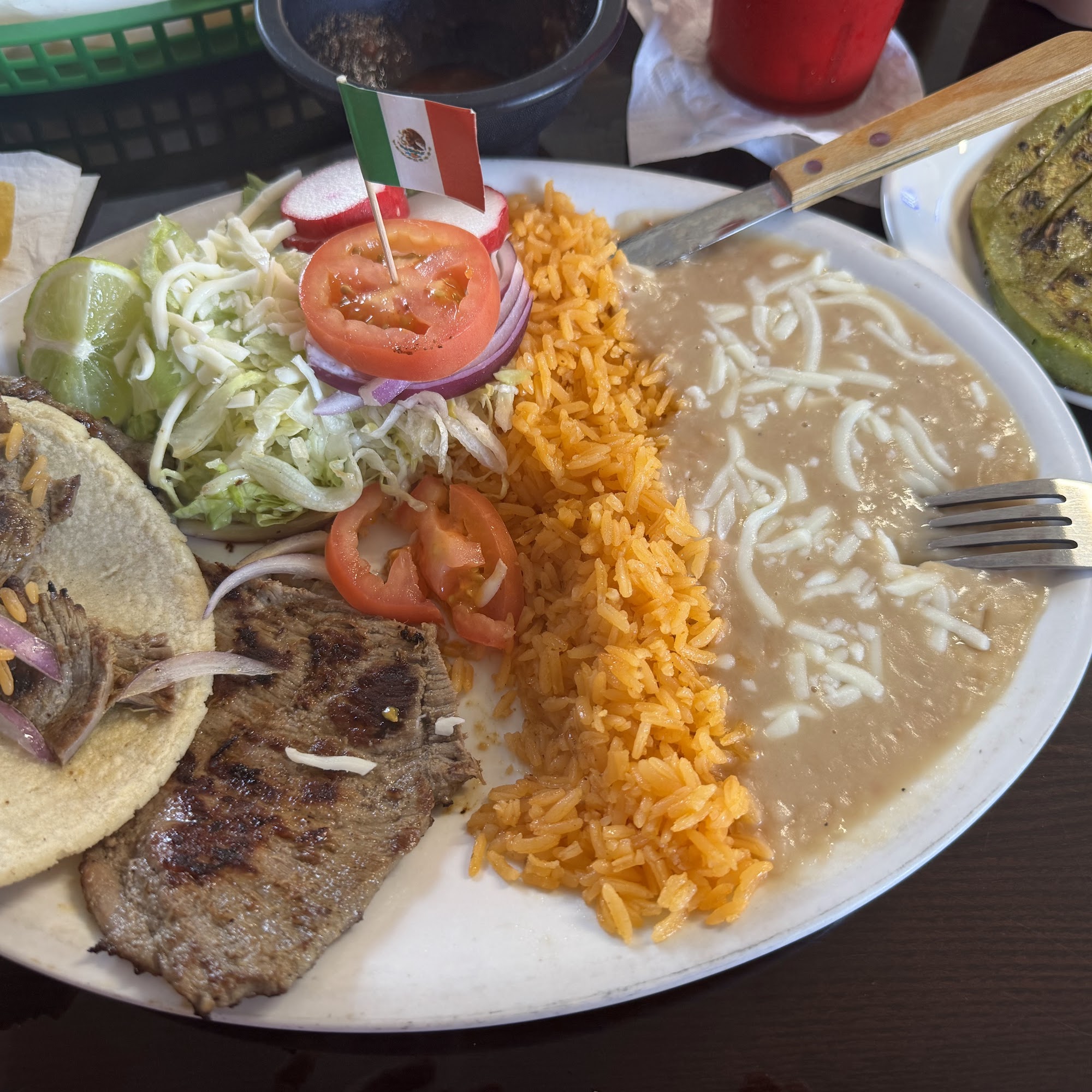 La palma restaurant 7823 US-70, La Grange