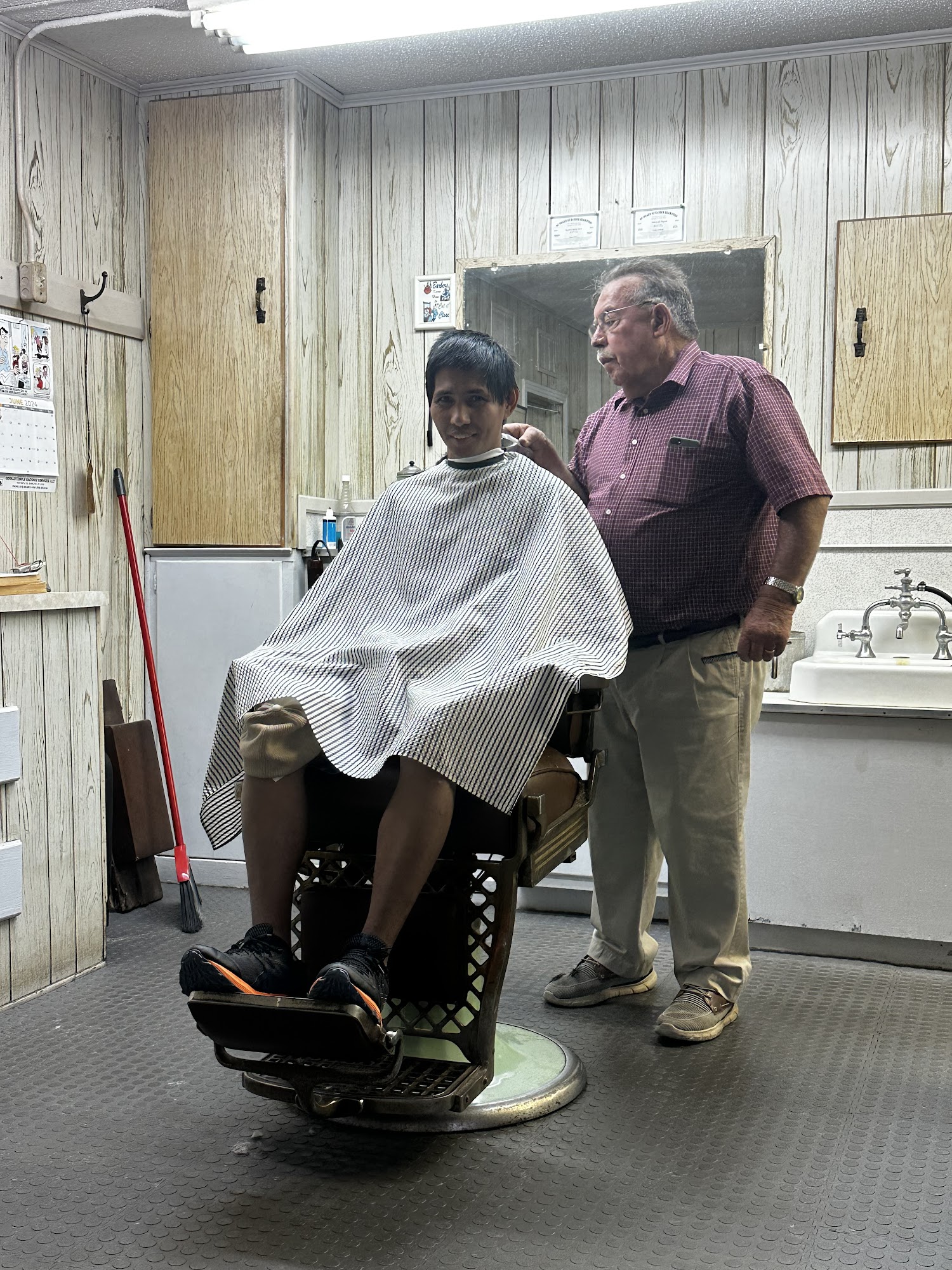 Raynor's Barber Shop