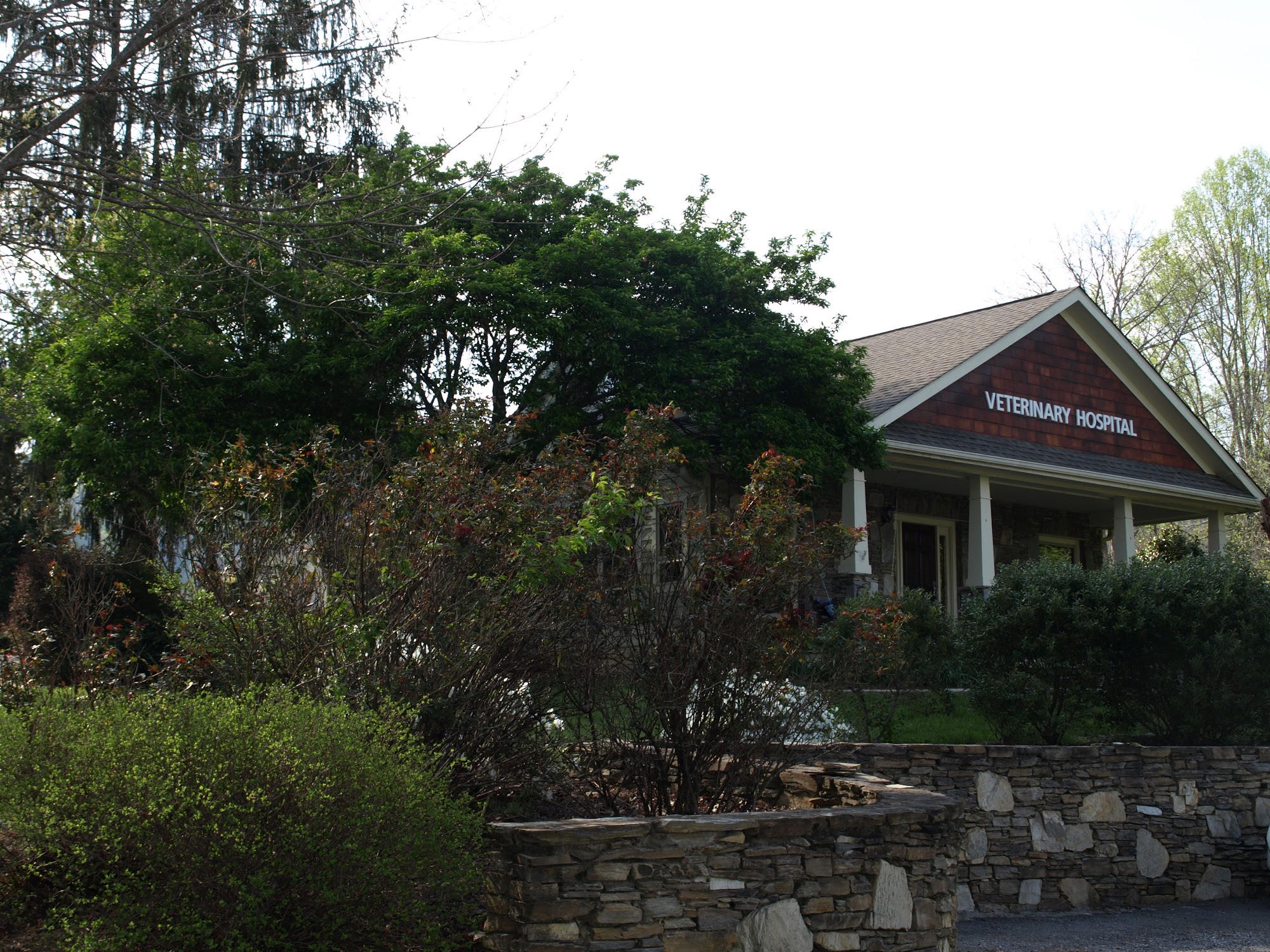 Vista Falls Veterinary Hospital Mills River