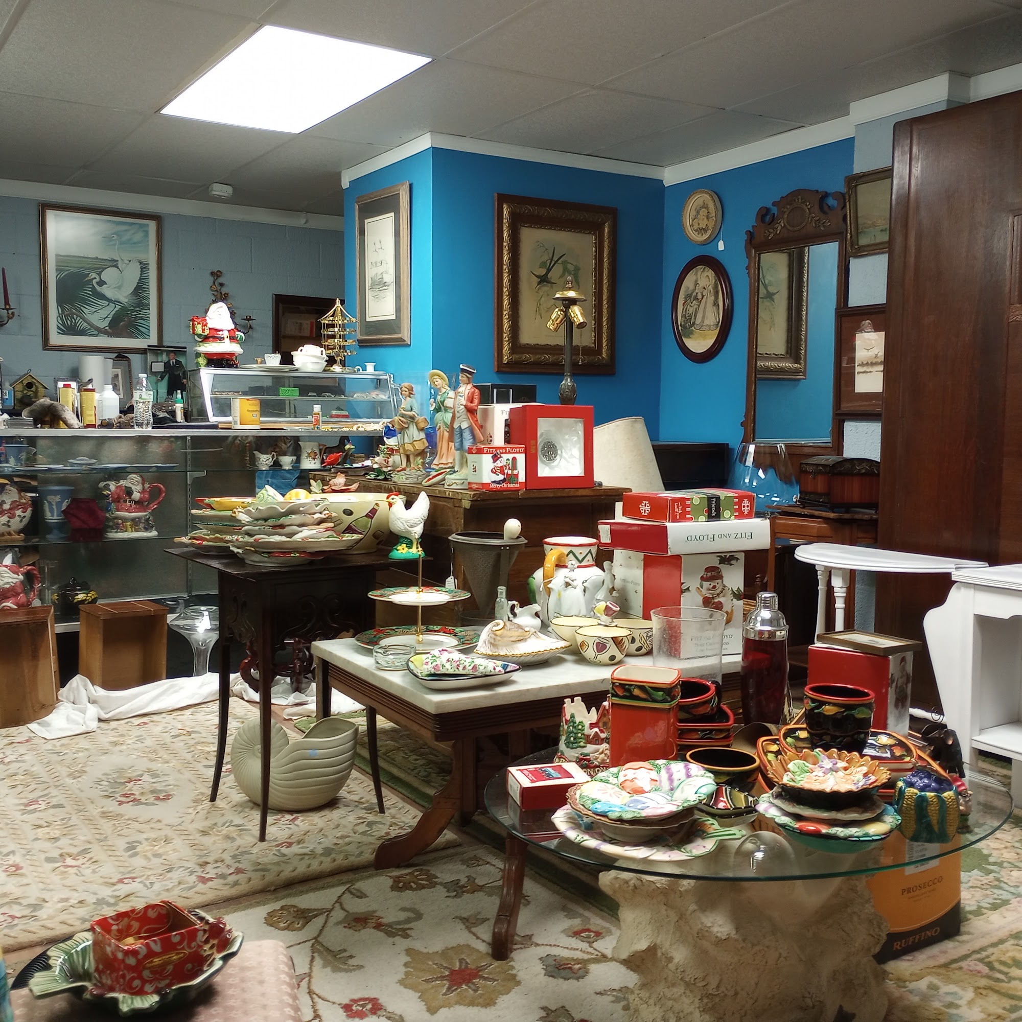 Blue Angel Antiques Morehead City