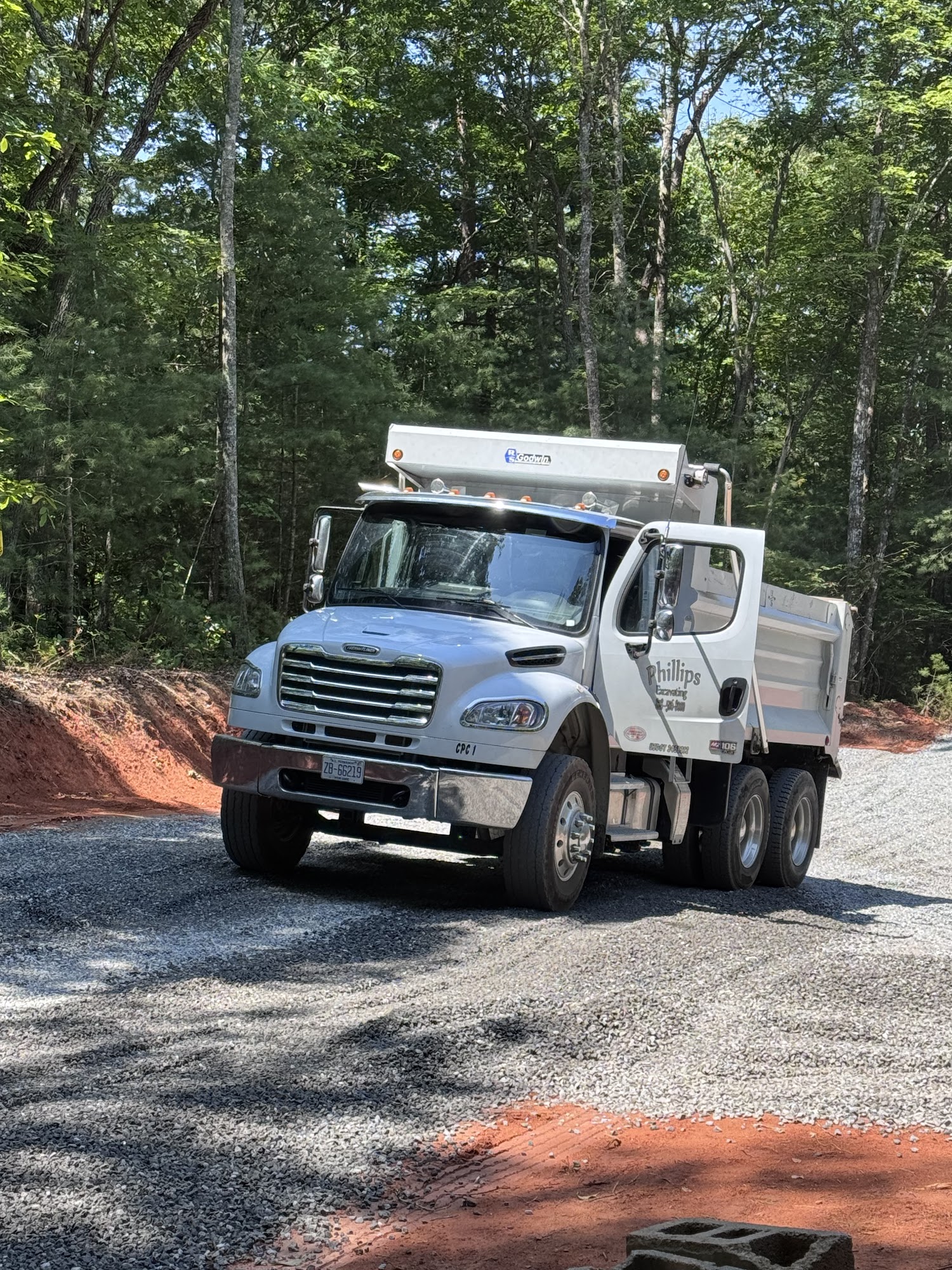 Phillips Excavating & Trucking