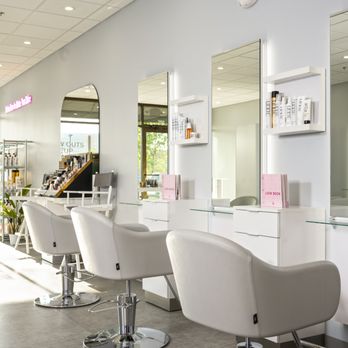Blo Blow Dry Bar North Raleigh