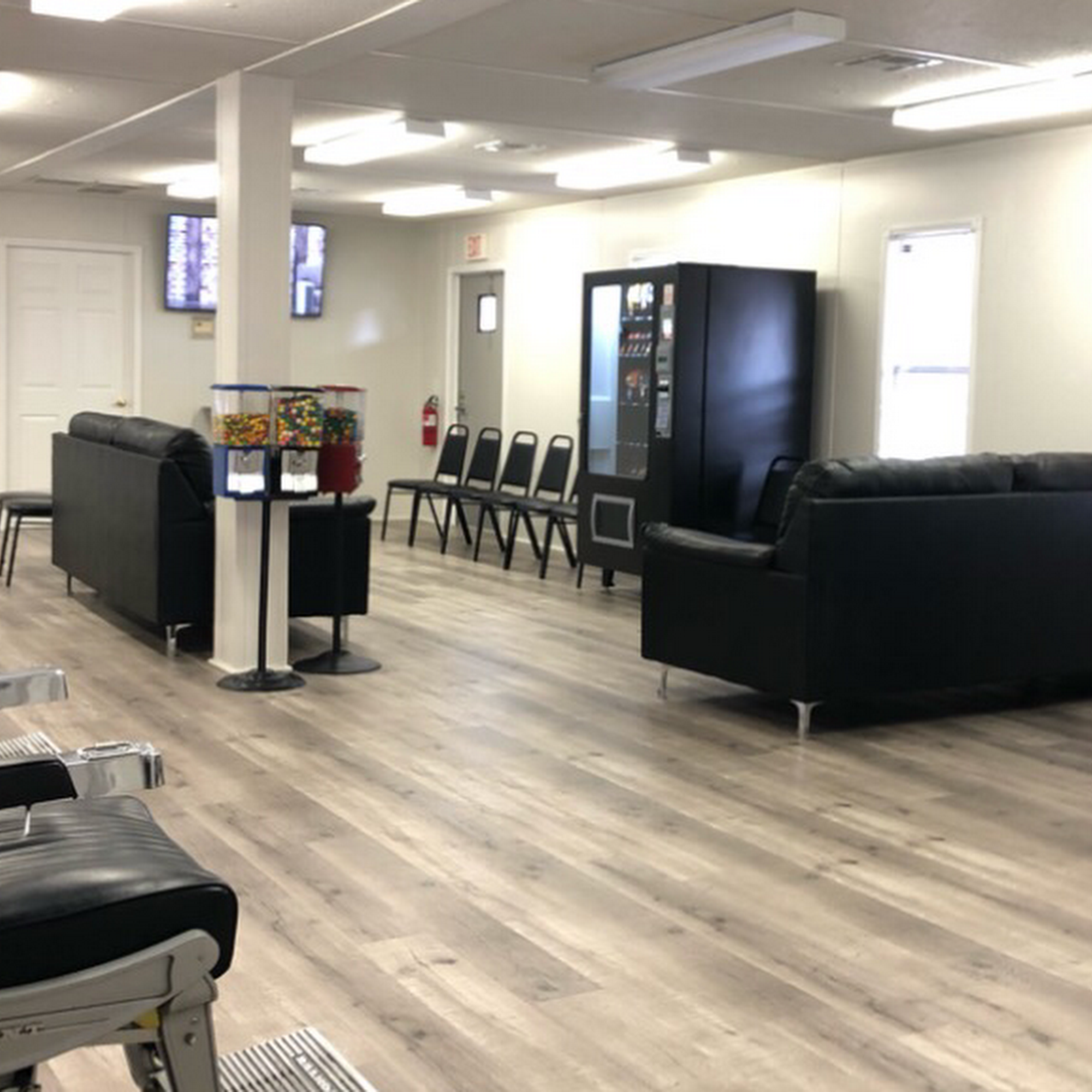 The Real Deal Barber Shop 32 Clayton Ln, Rocky Point North Carolina 28457