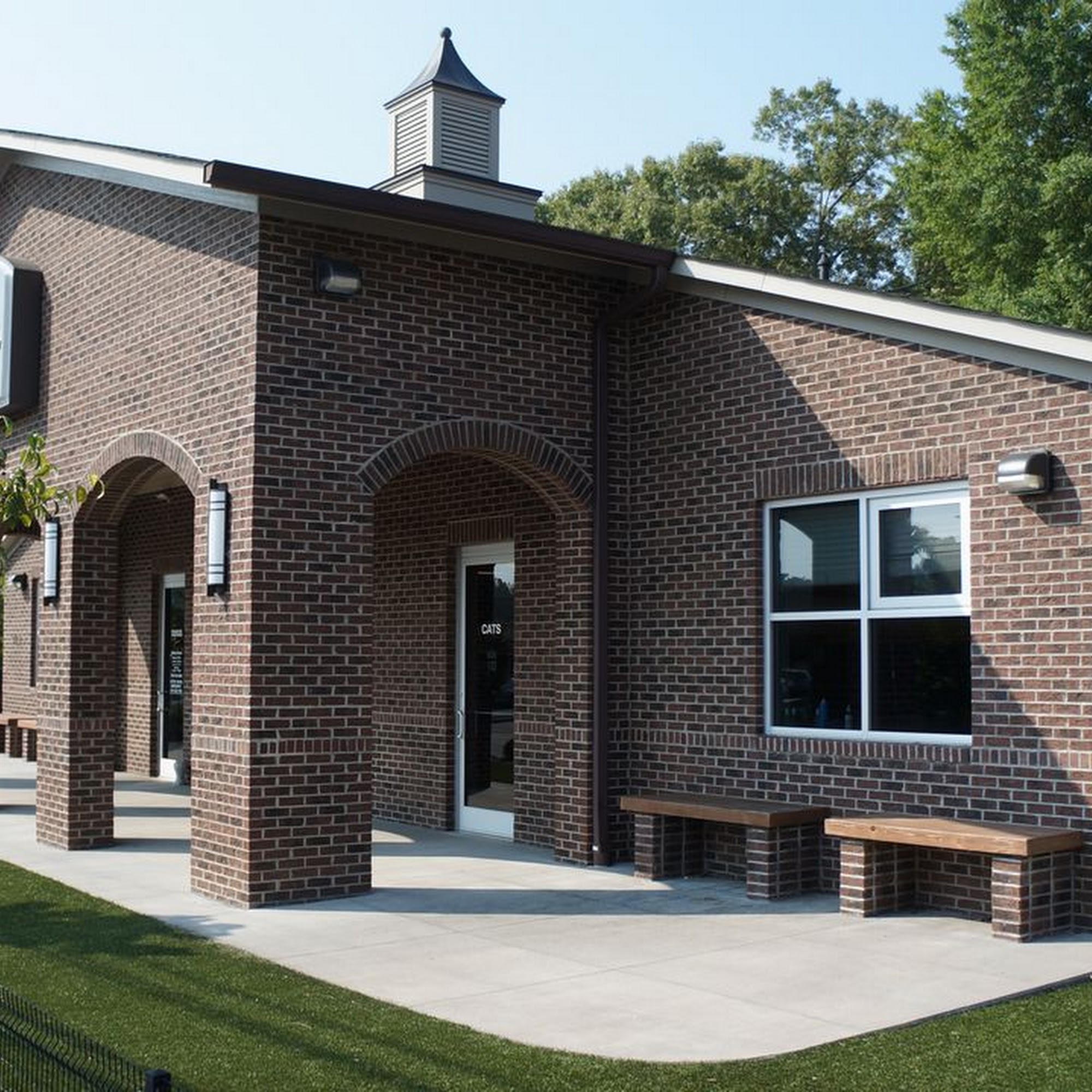 West Innes Animal Hospital Salisbury