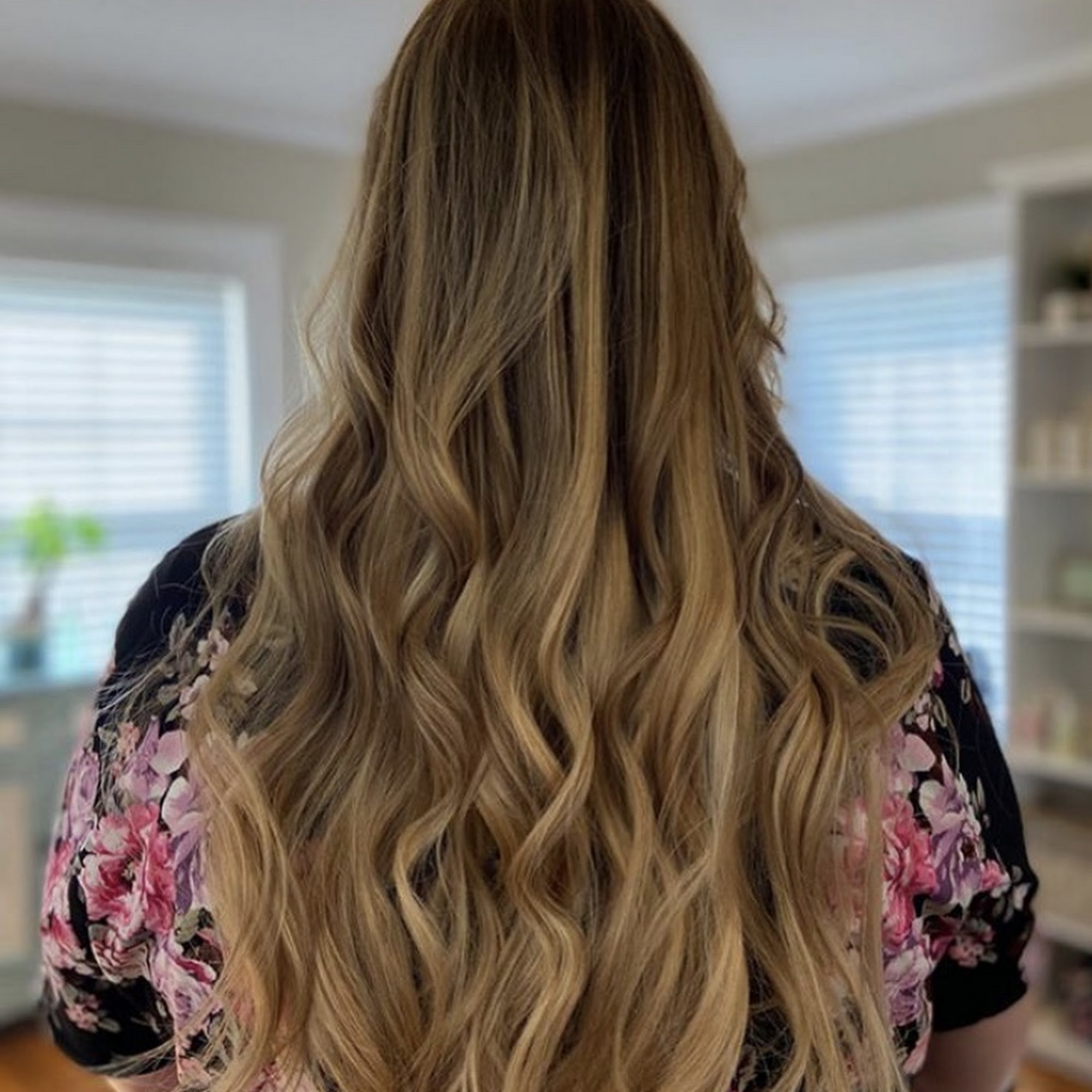 Looking Glass Salon And Spa
