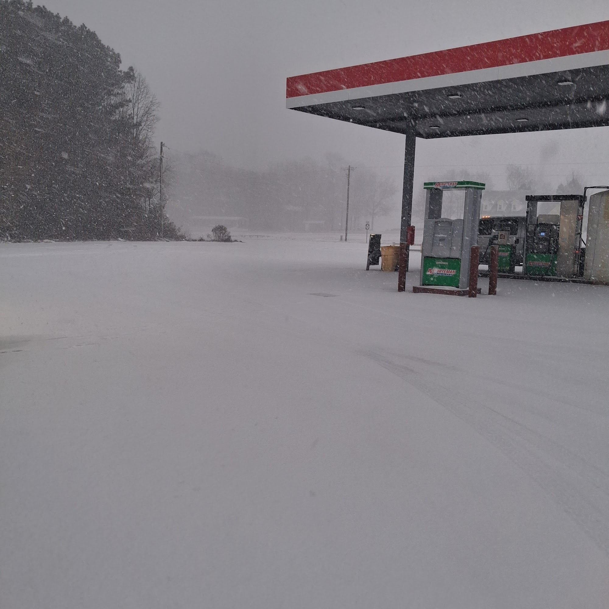 Minuteman Food Mart 216 Seven Springs