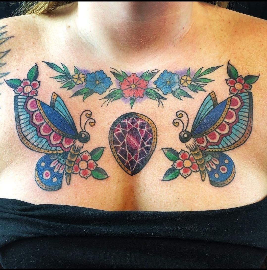 Turning Heads Tattoo