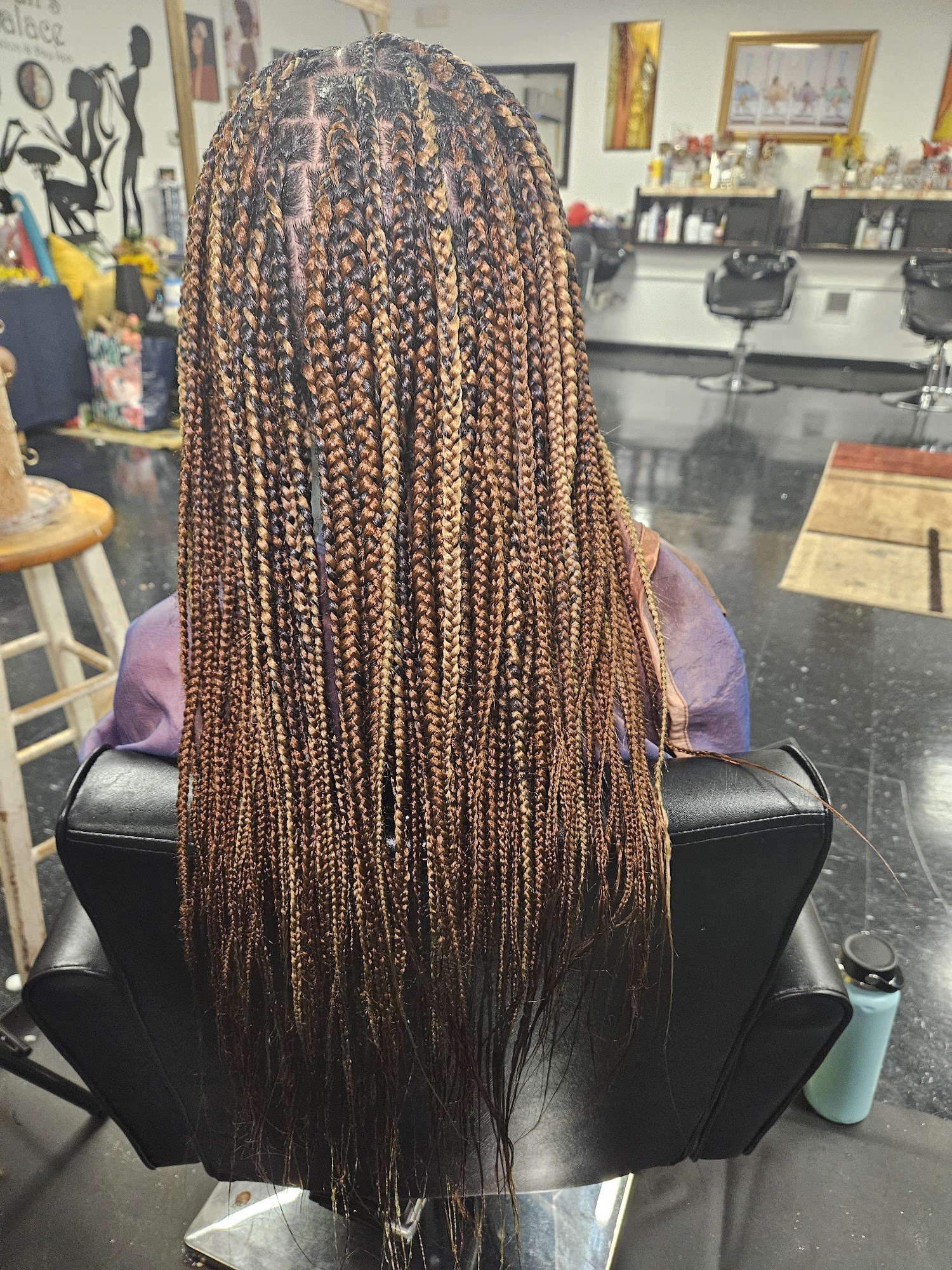 ClassyByShe hair salon 605 Francis Ct, Spring Lake North Carolina 28390