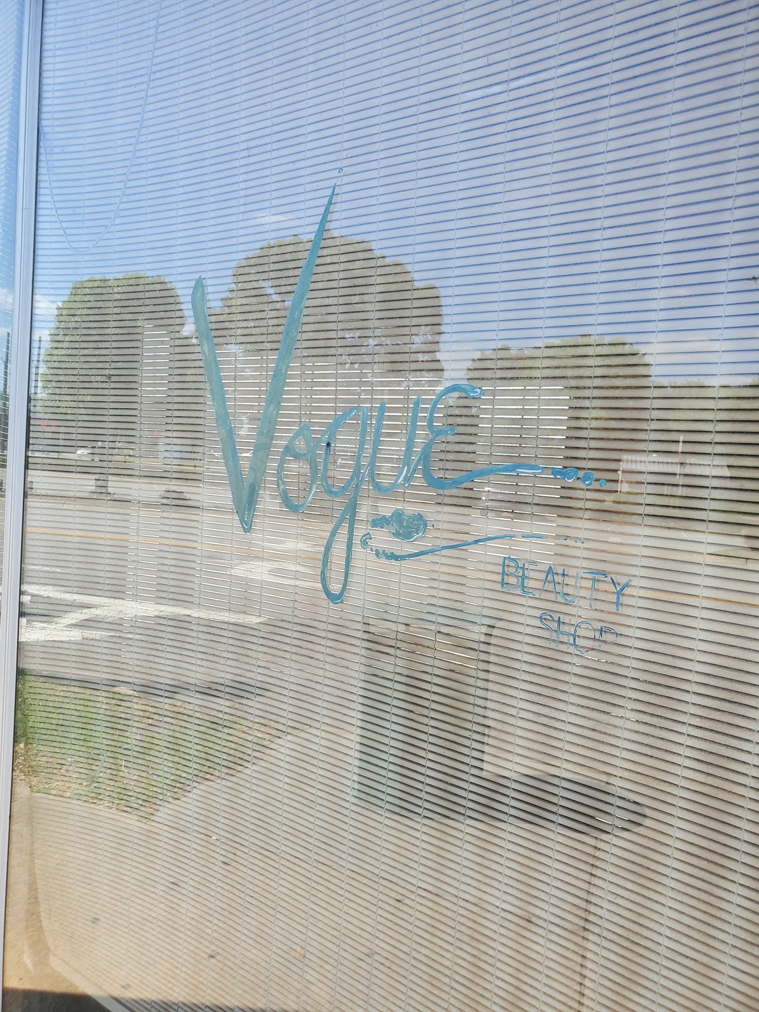Vogue Beauty Salon