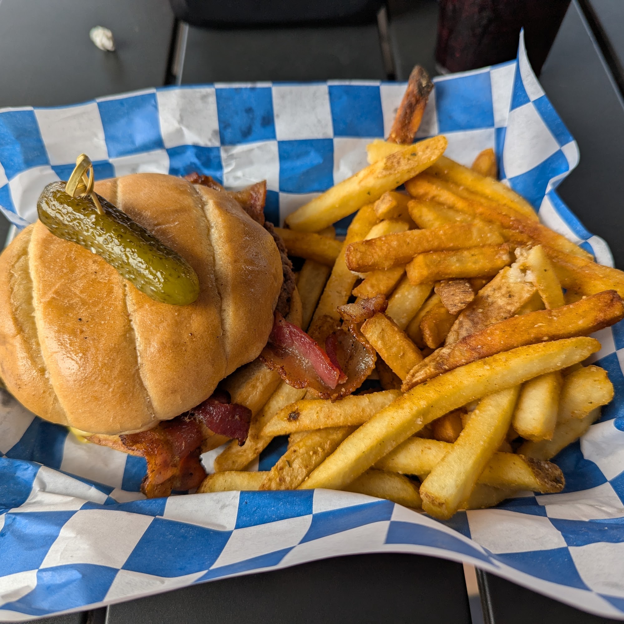 Fat Cats Bar & Grill