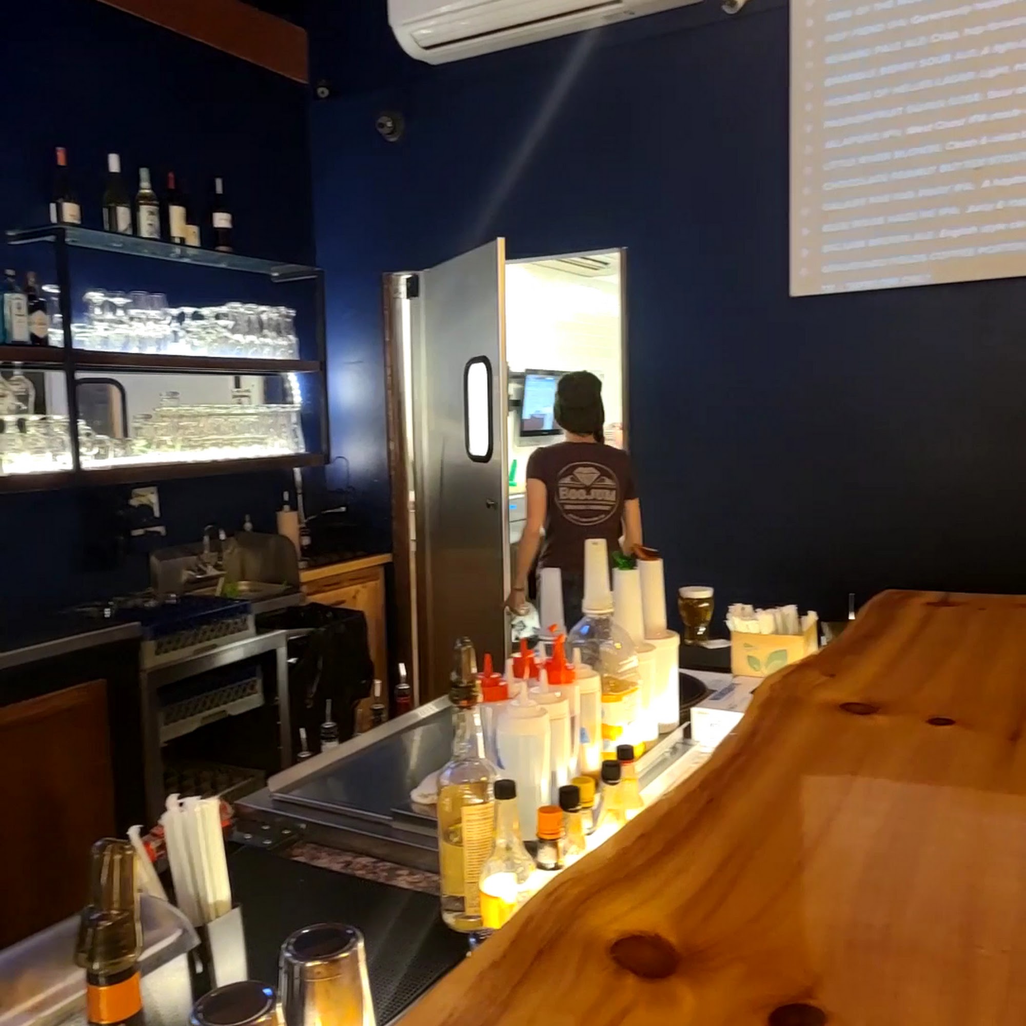 Boojum Brewery Taproom Waynesville