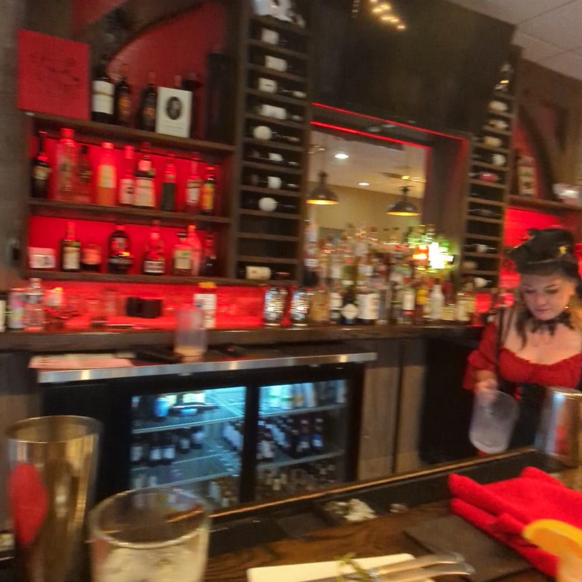 Red Dog Bar & Bistro West Jefferson