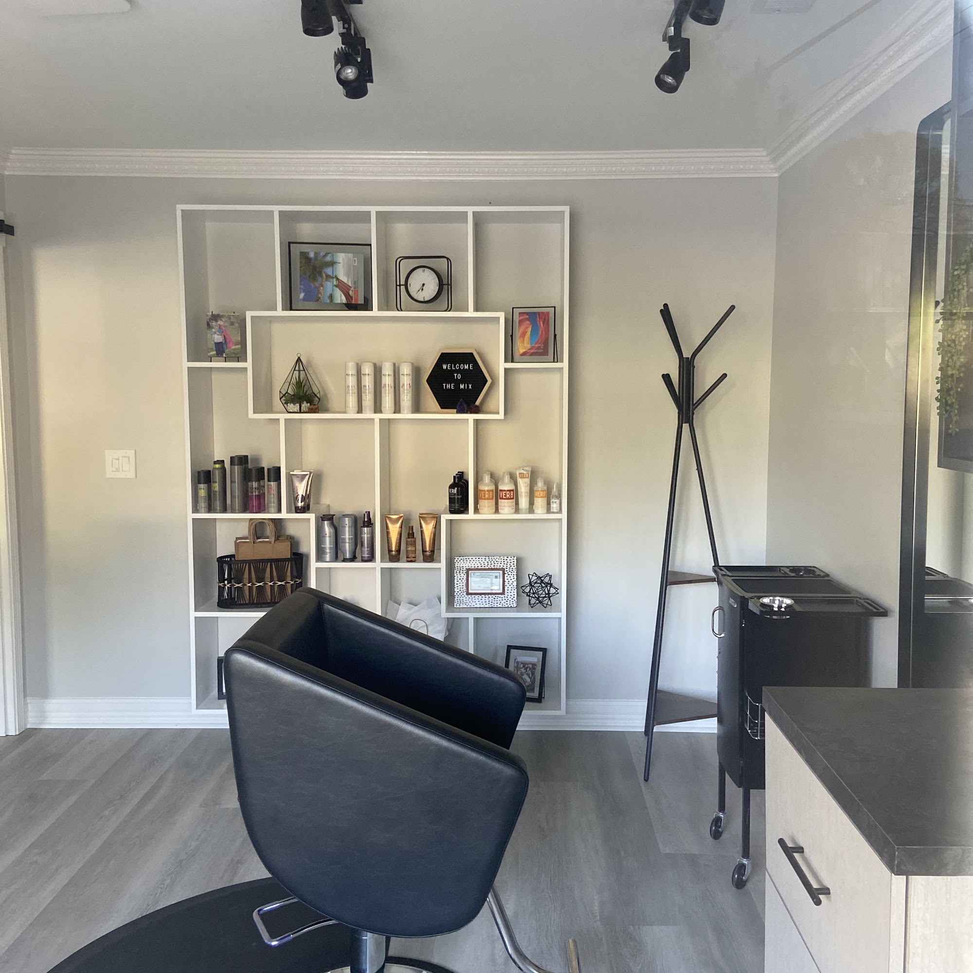 The Mix By Rachel 407 Ricks Dr, Winston-Salem North Carolina 27103