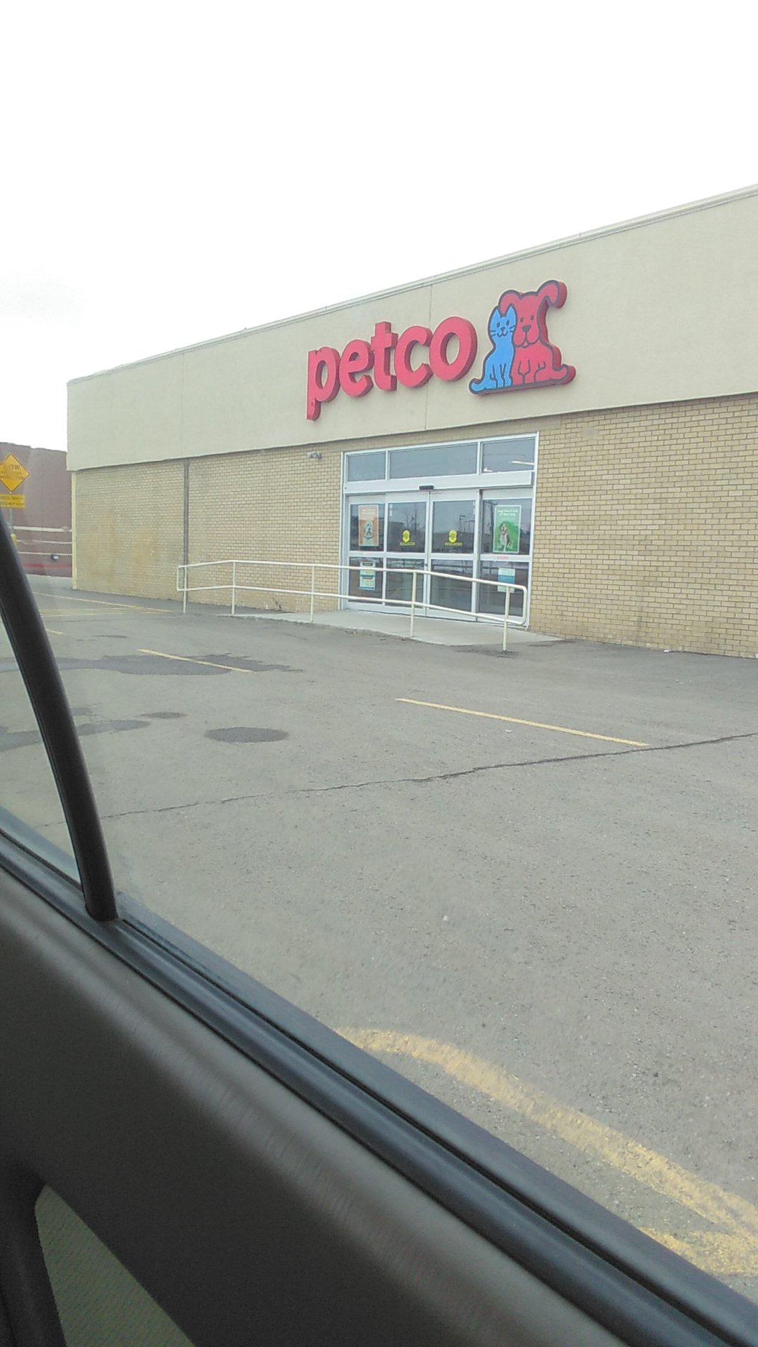 Petco Bismarck