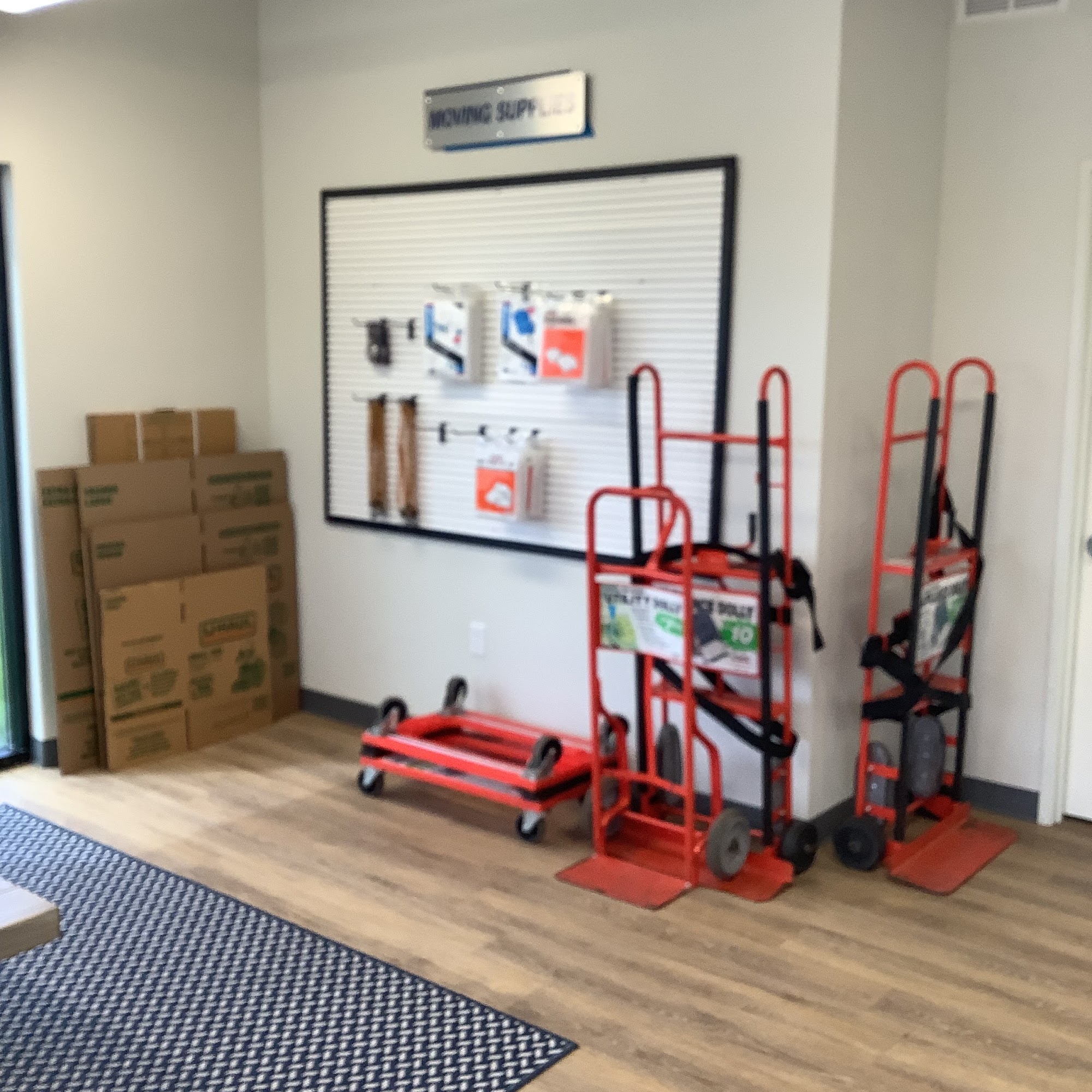 U-Haul Neighborhood Dealer