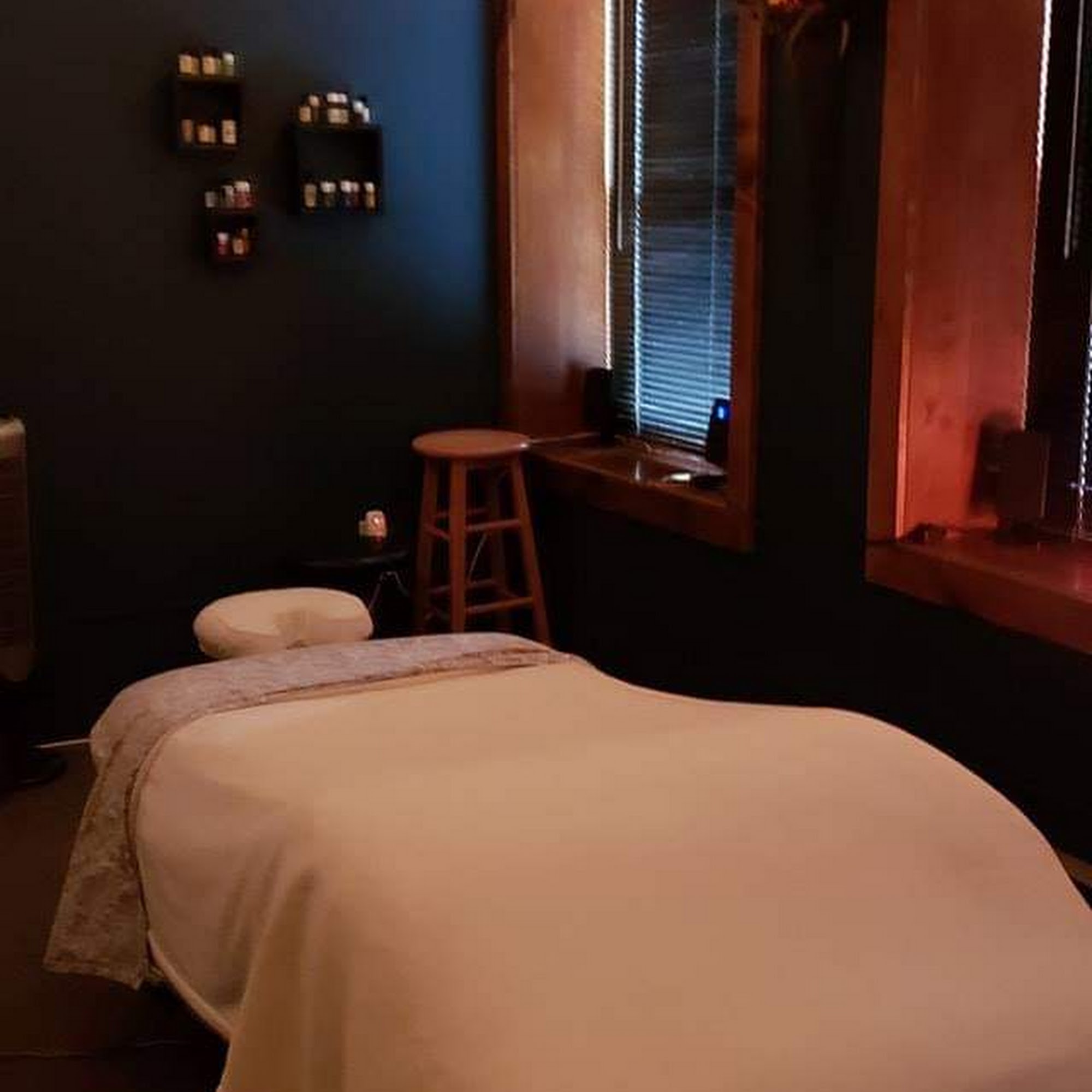 B Relaxed Massage 624 Main Ave # 9A, Fargo North Dakota 58103