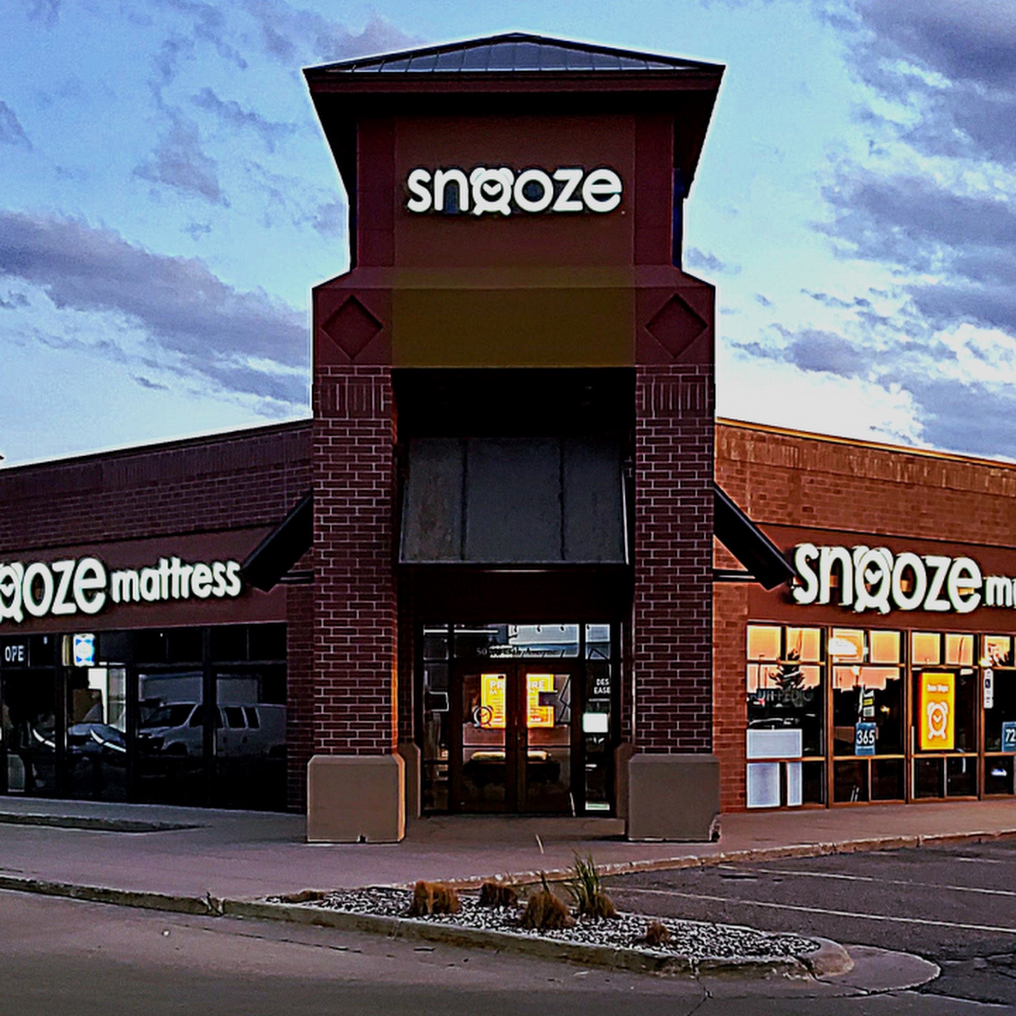 Snooze Mattress + Wellness Fargo Fargo
