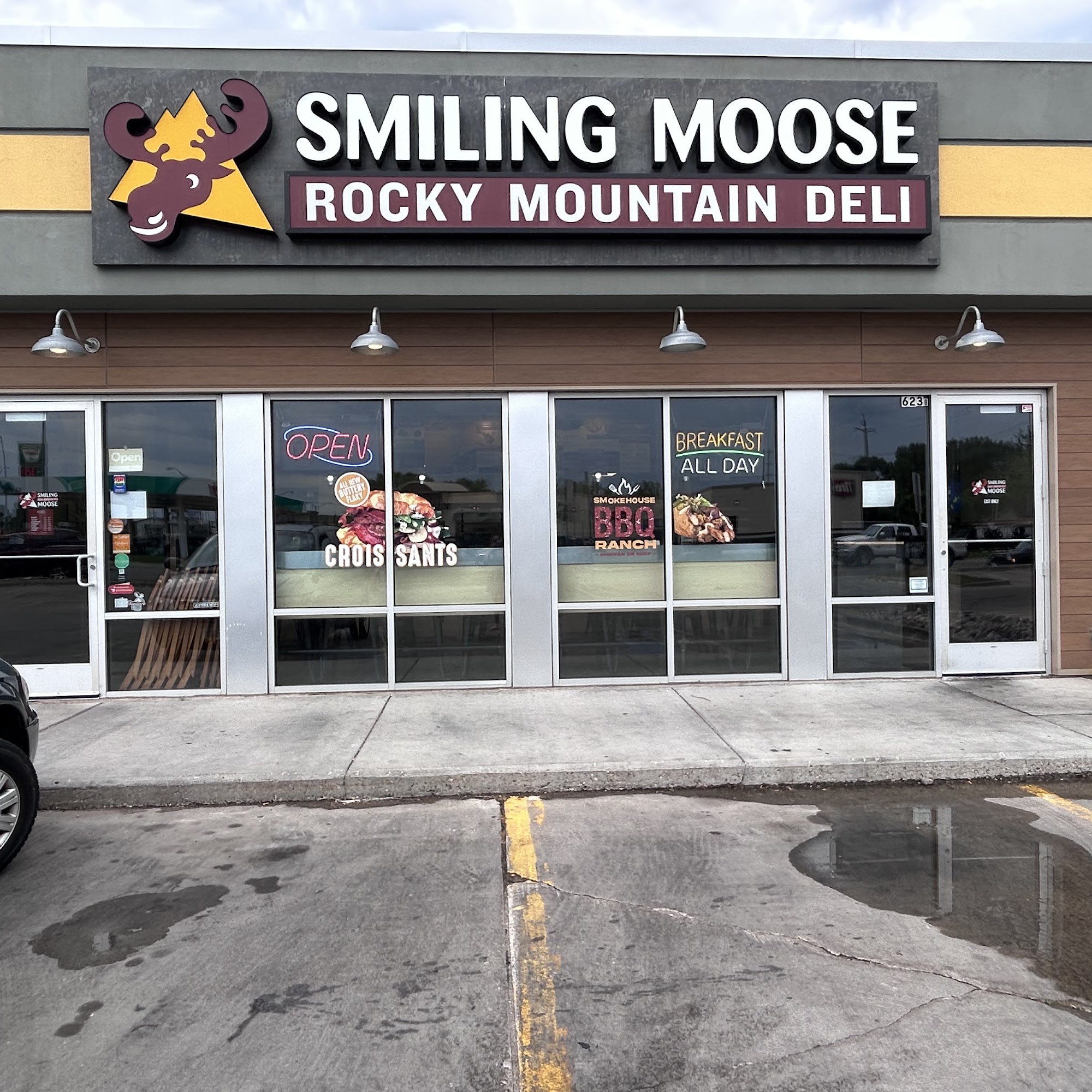 Smiling Moose Grand Forks