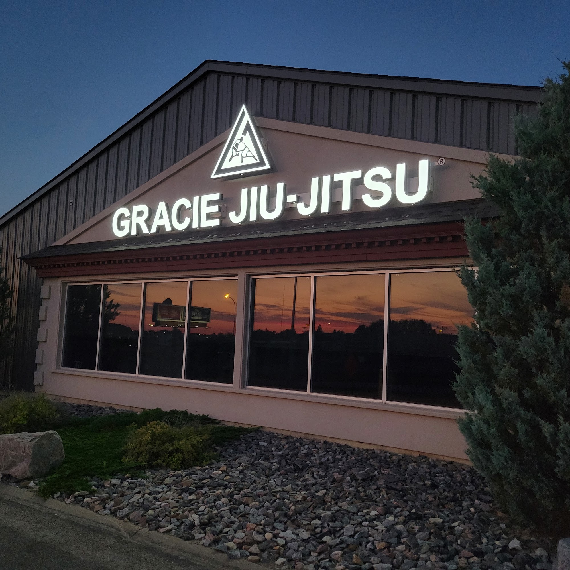 Knockout Design Minot