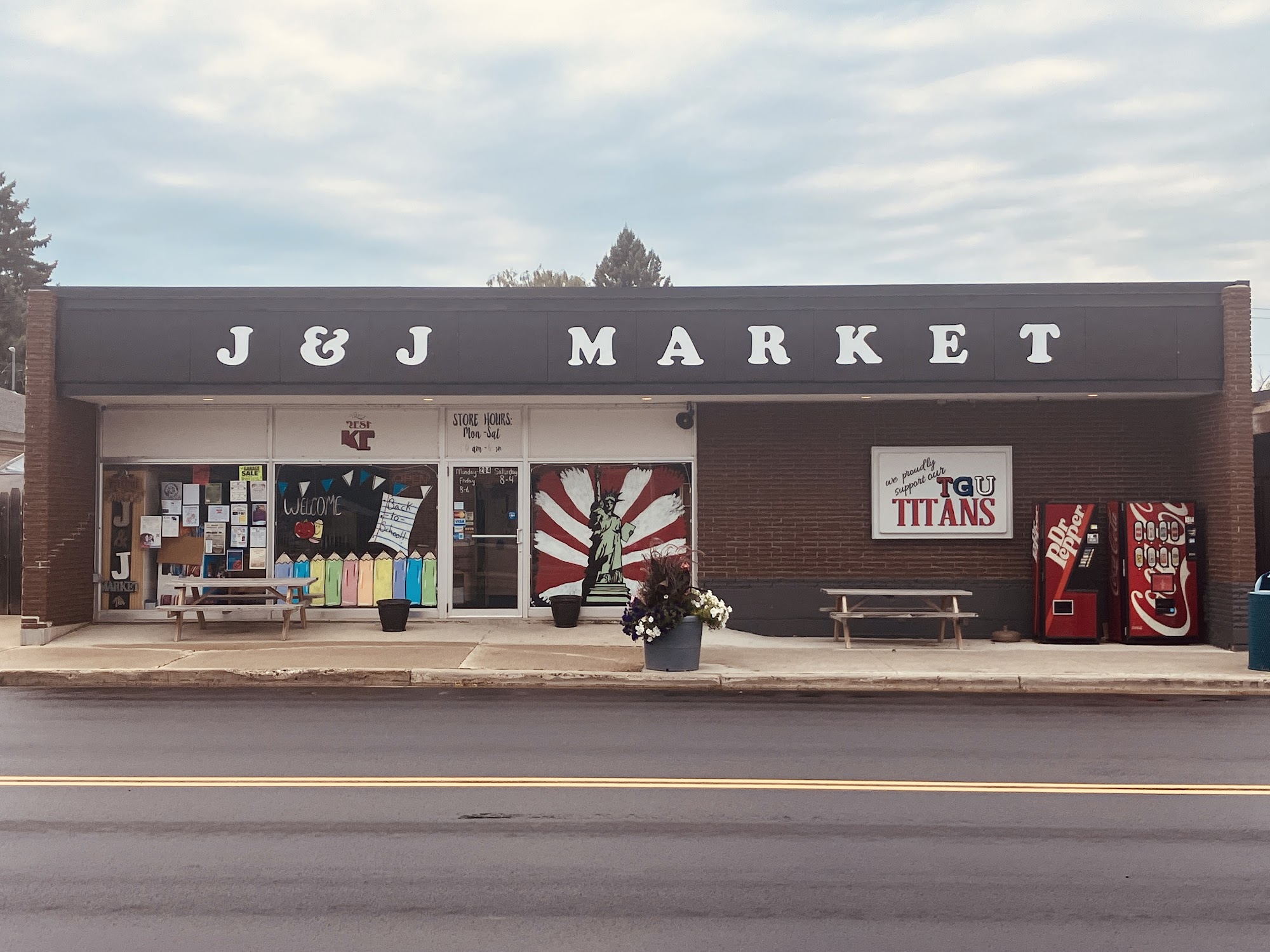 J & J Market Towner