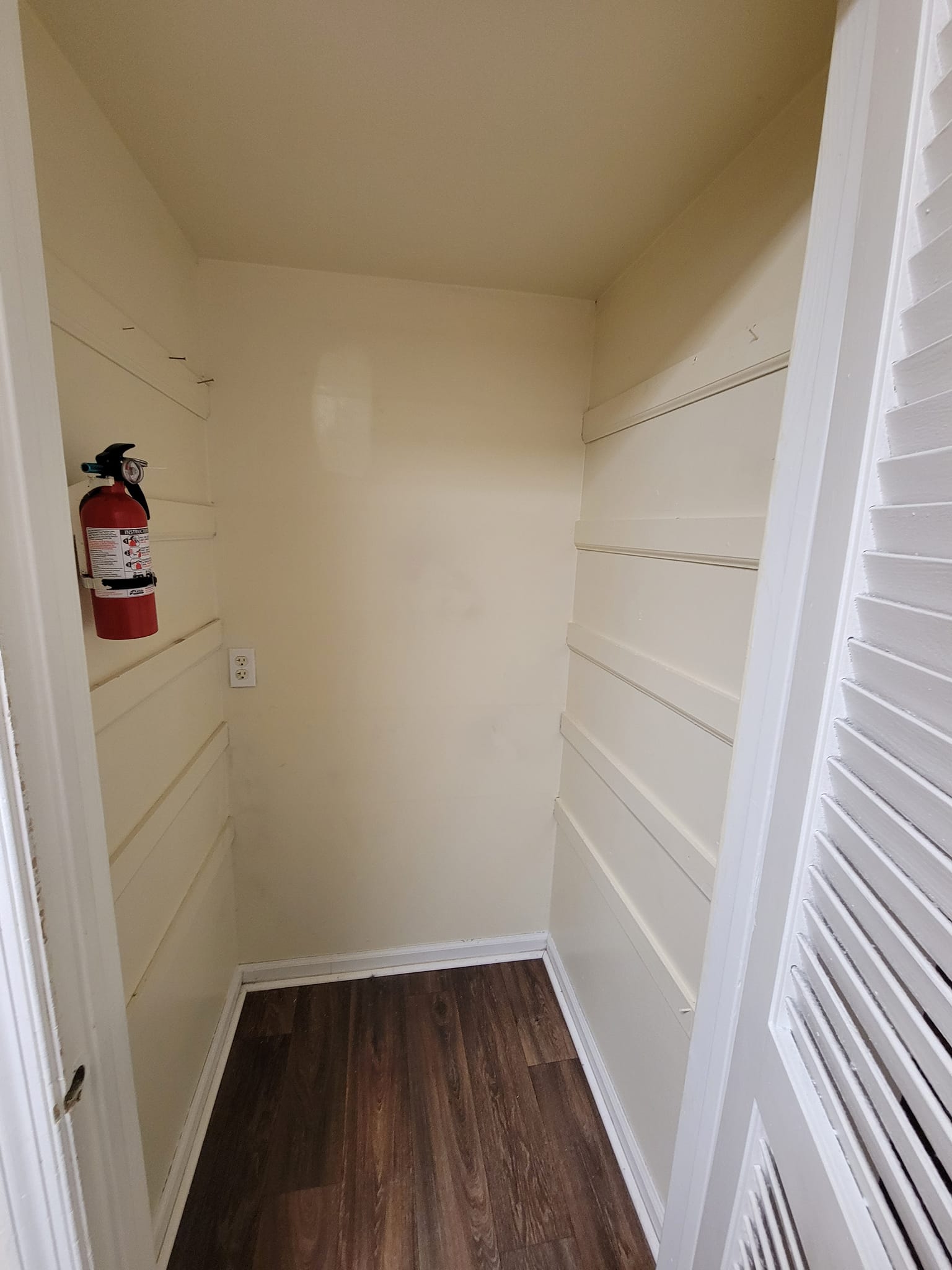 Royal Cleaning Services, LLC