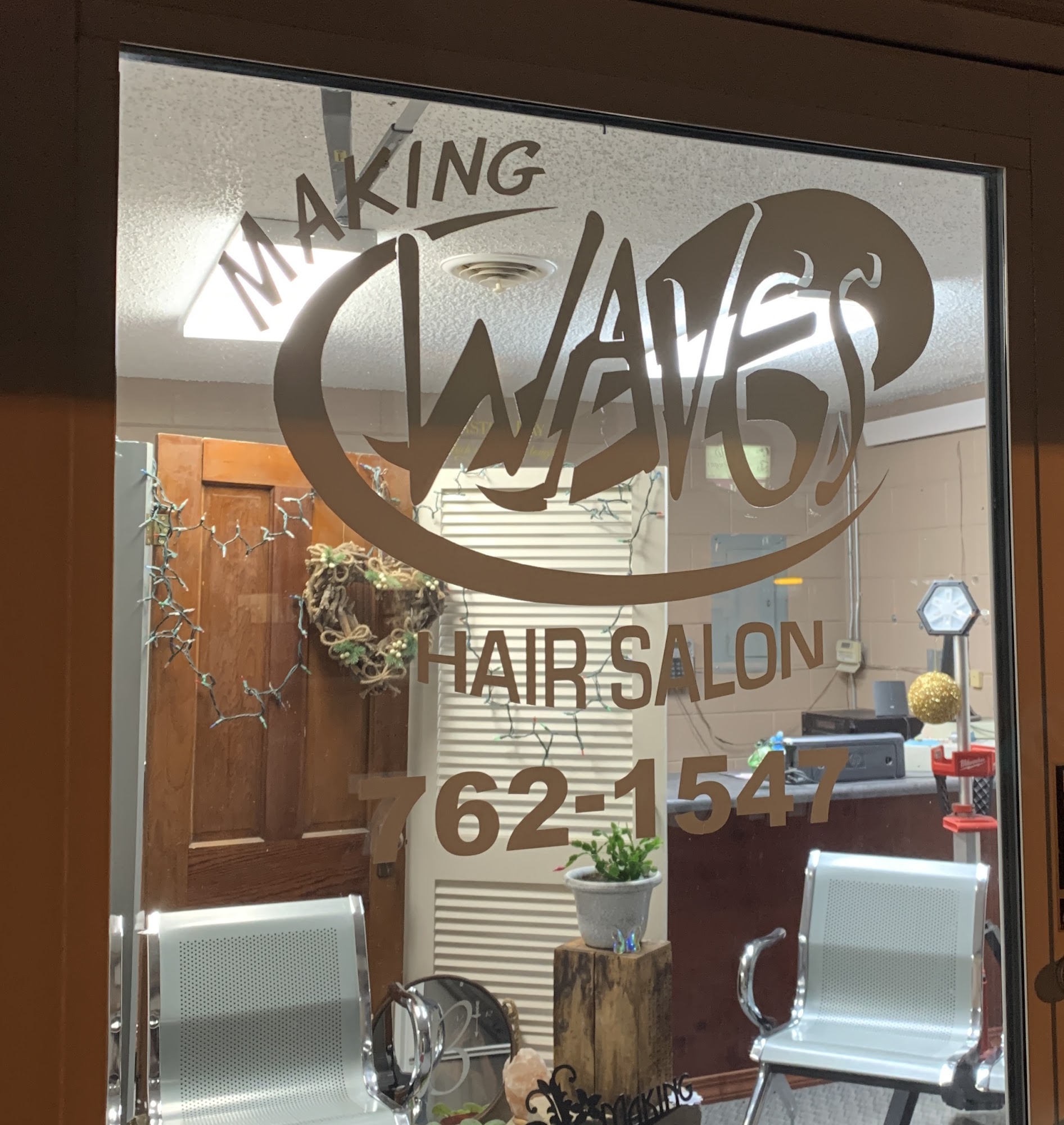 Making Waves Hair Salon