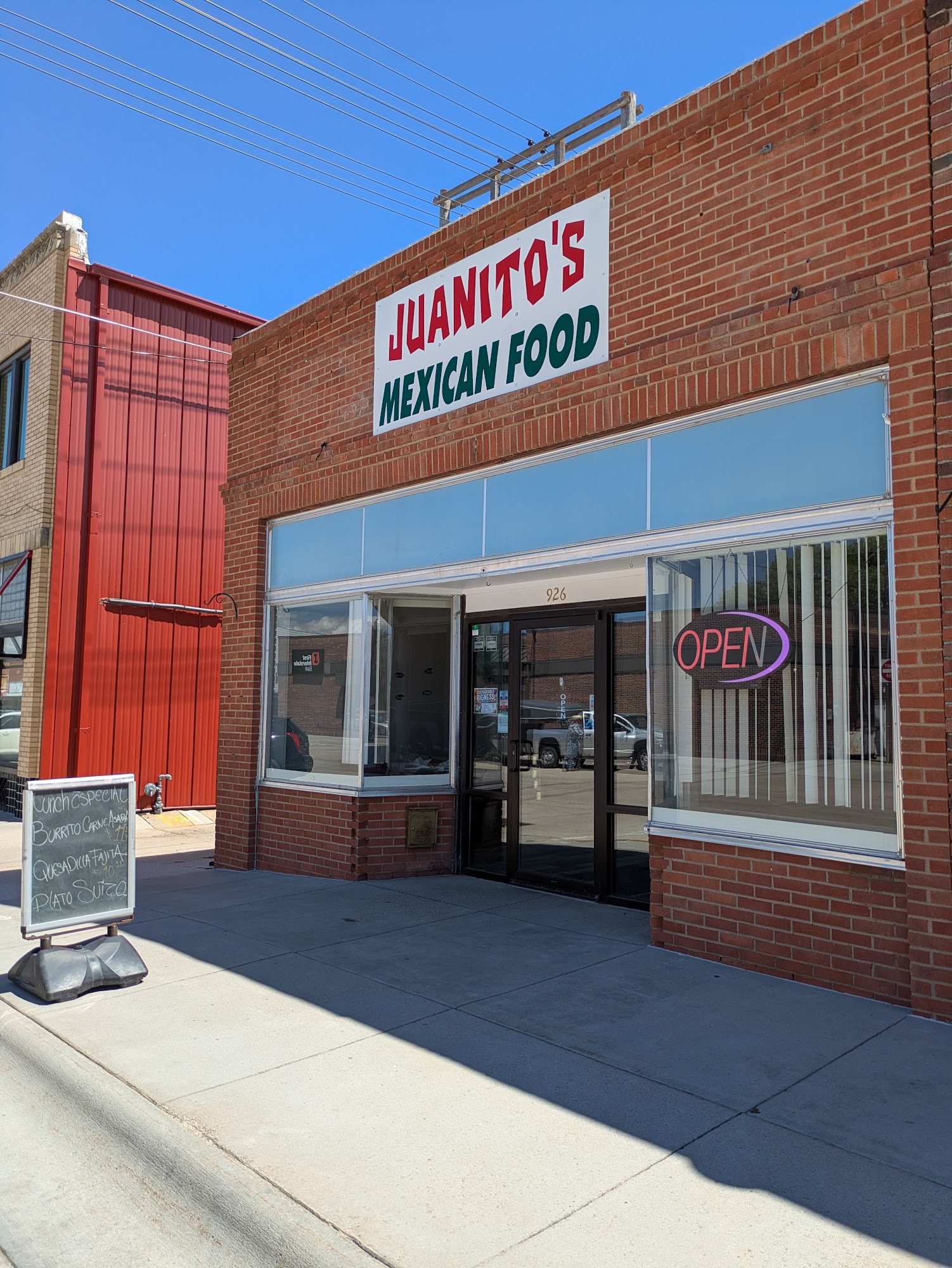 Juanitos 926 S D St, Broken Bow